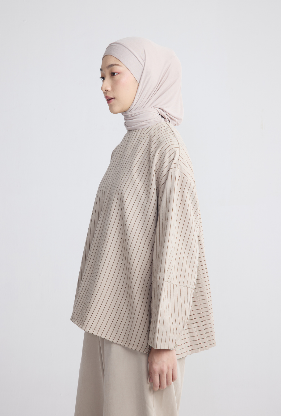 DAWMA TOP PLEATS KHAKI