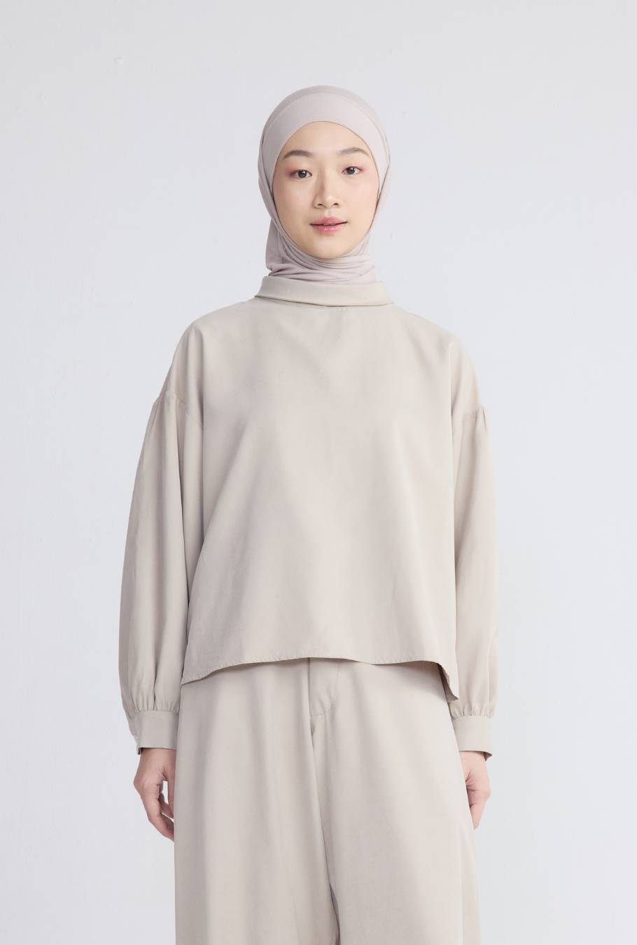 AIRA TOP ALMOND