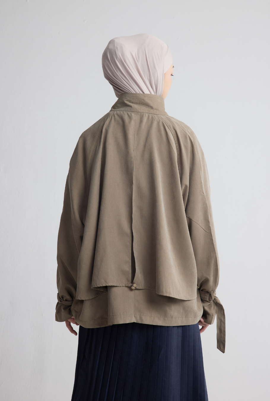 JANNU OUTER ASH BROWN