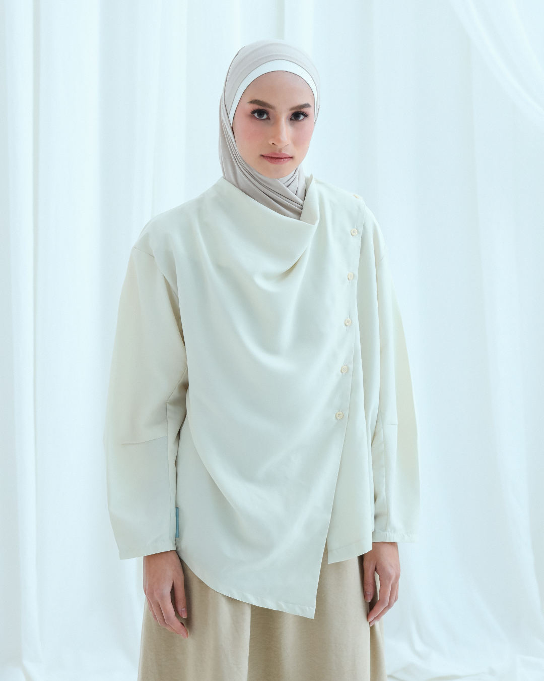 LOWI TOP