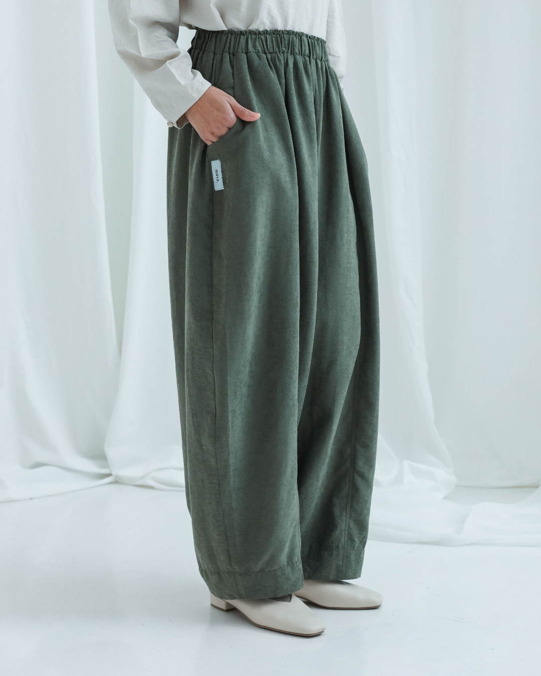 MAUNA PANTS