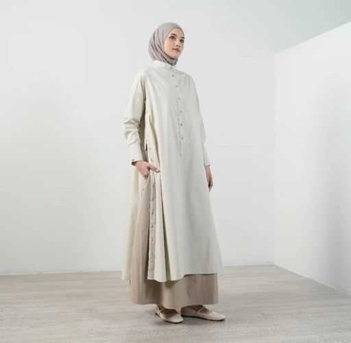 Image of NURA DRESS DEFECT