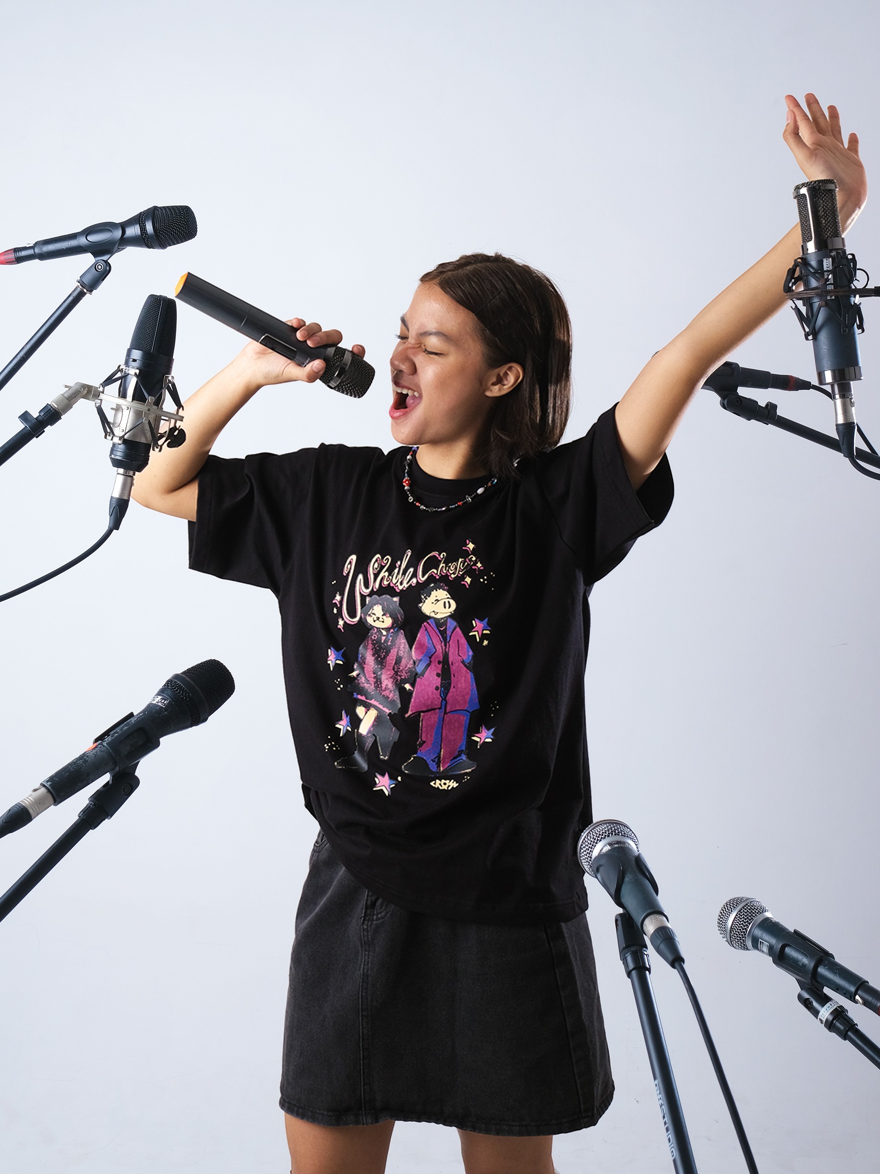 CRSL X WHITE CHORUS MELAYANG TEES BLACK 