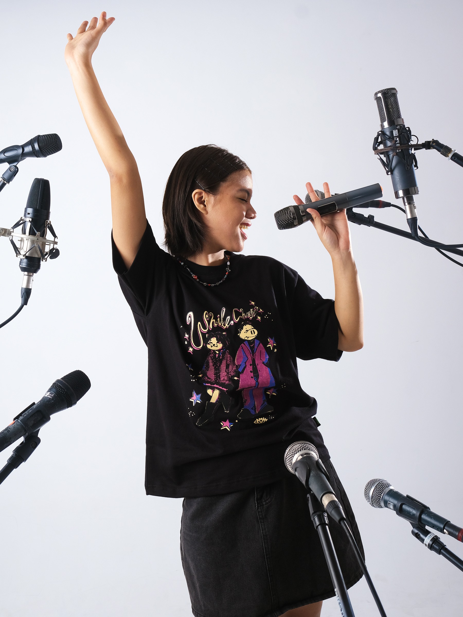 CRSL X WHITE CHORUS MELAYANG TEES BLACK 