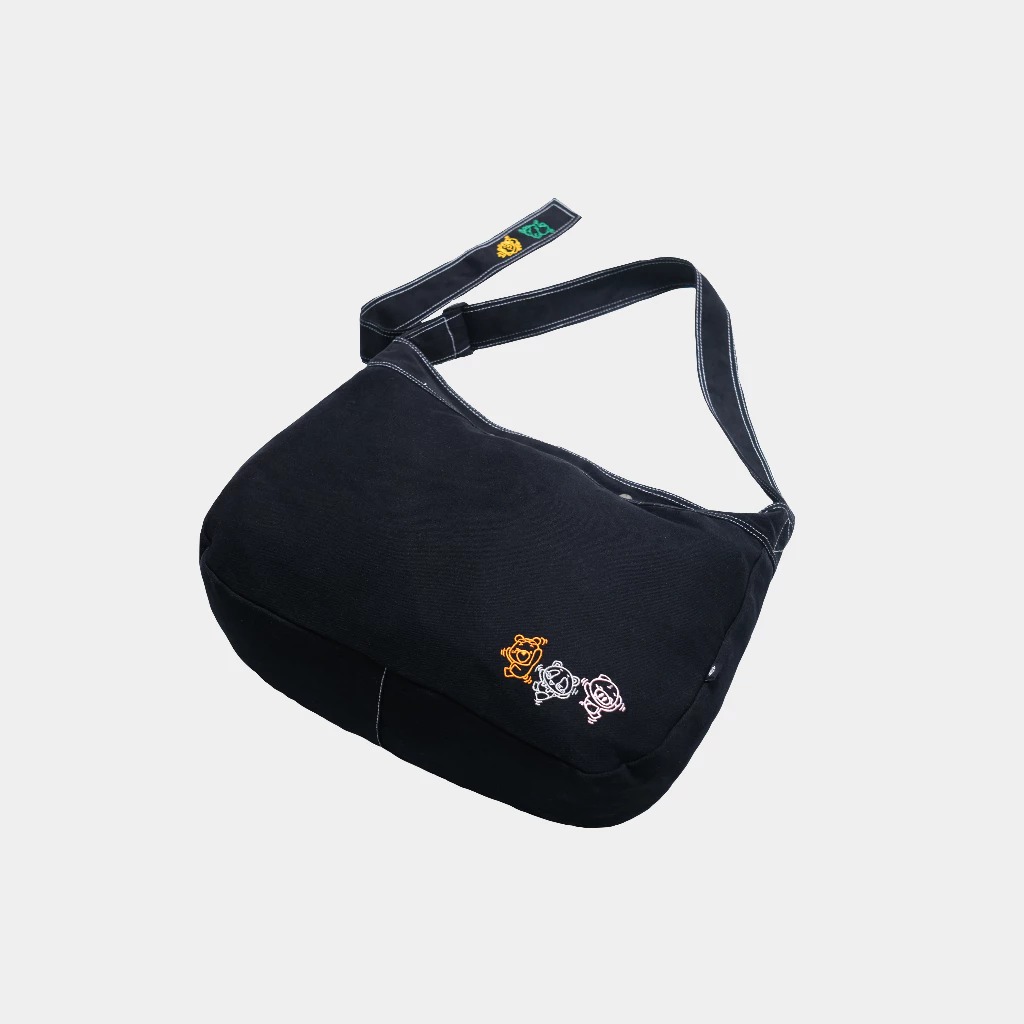 CRSL Scape Slingbag Black| Newspaper Bag | Sling bag Laptop | Tas Selempang Unisex Pria Wanita