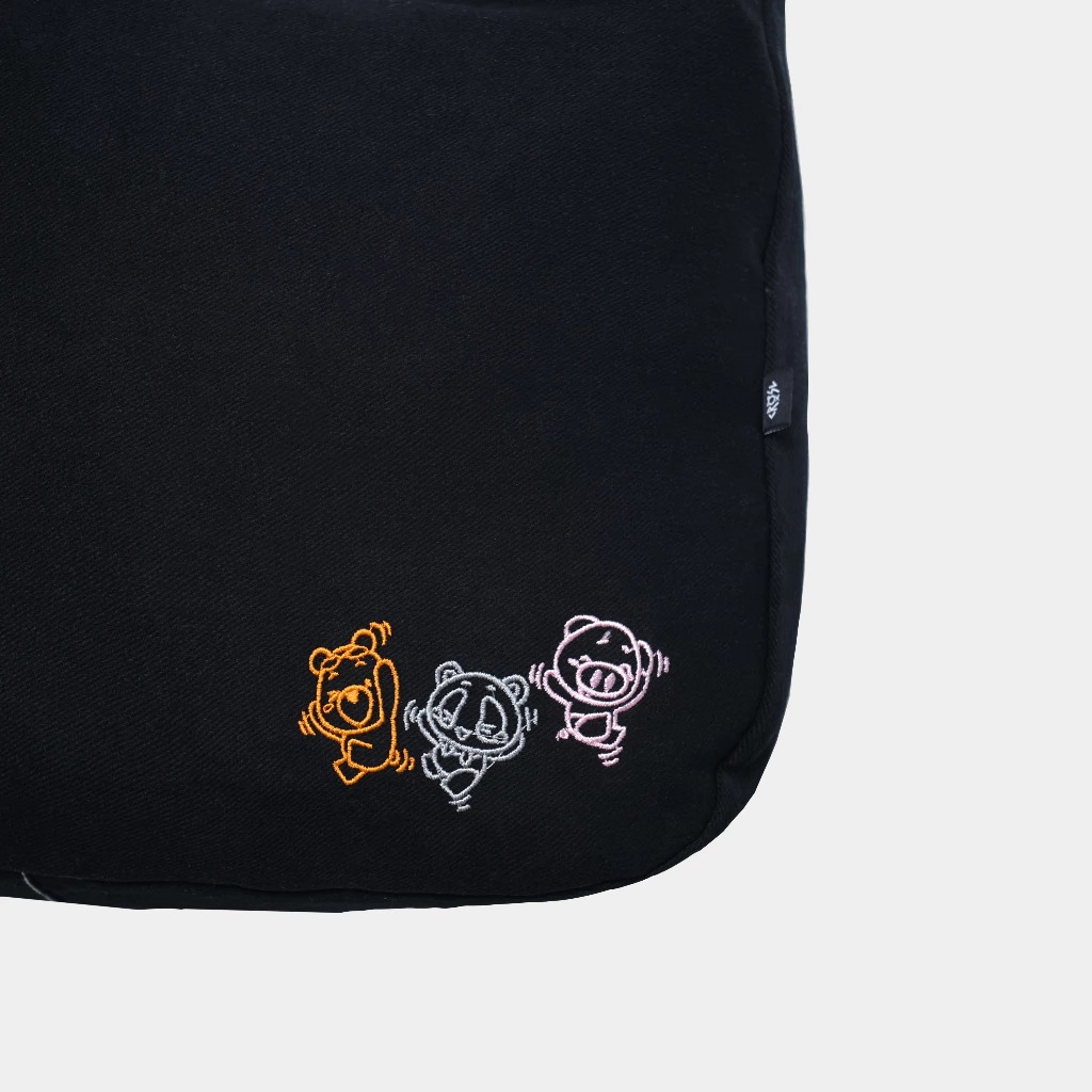 CRSL Scape Slingbag Black| Newspaper Bag | Sling bag Laptop | Tas Selempang Unisex Pria Wanita