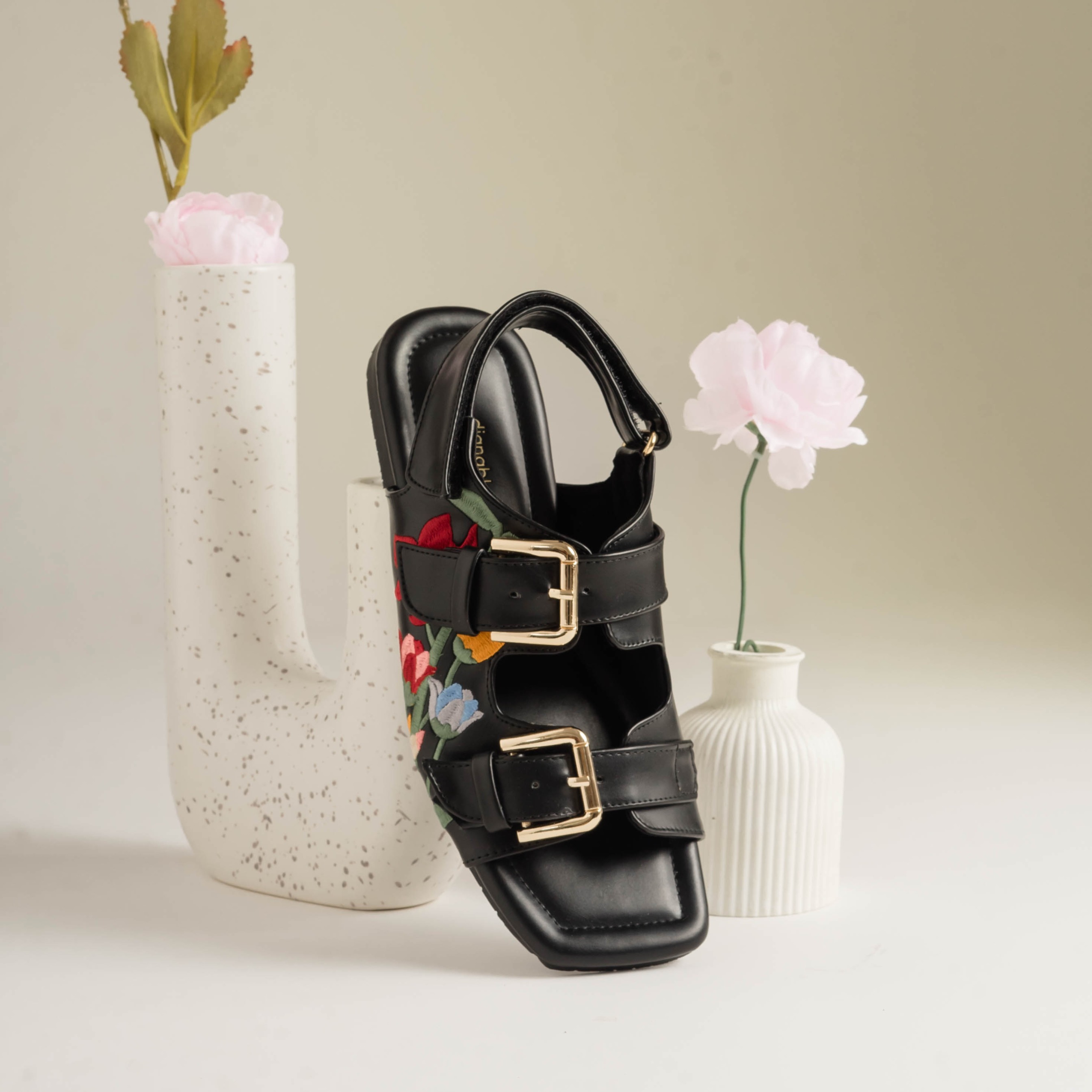 Flea Black Flat Sandals - Dianable x Nabila Ishma