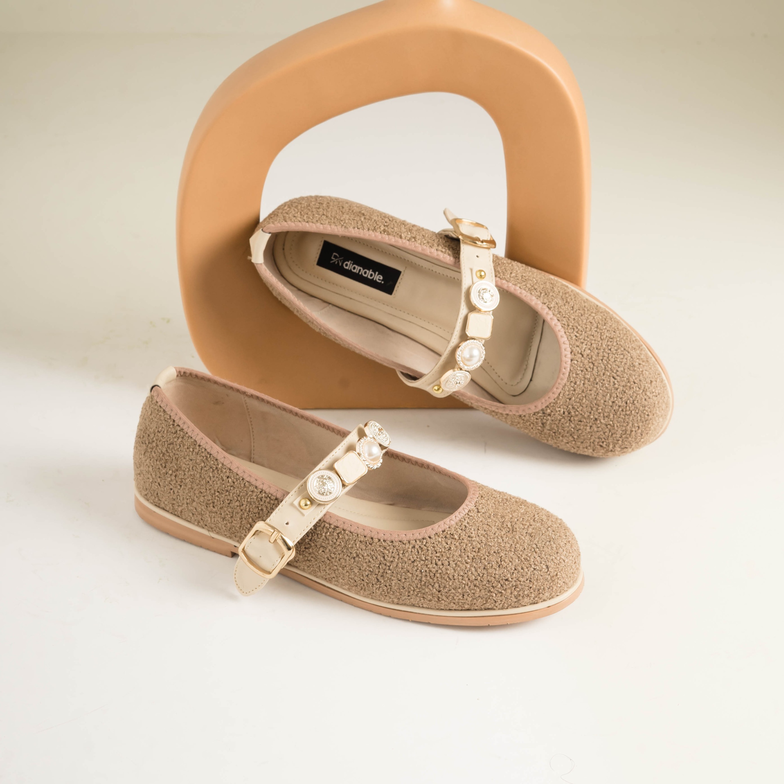 Vora Flat Shoes - Dianable