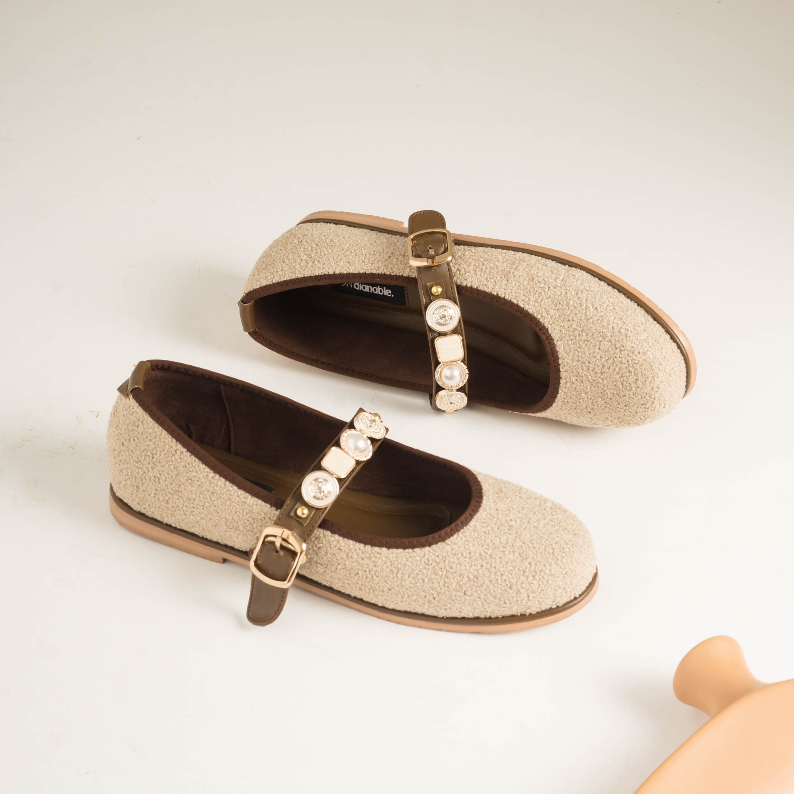 Vora Flat Shoes - Dianable