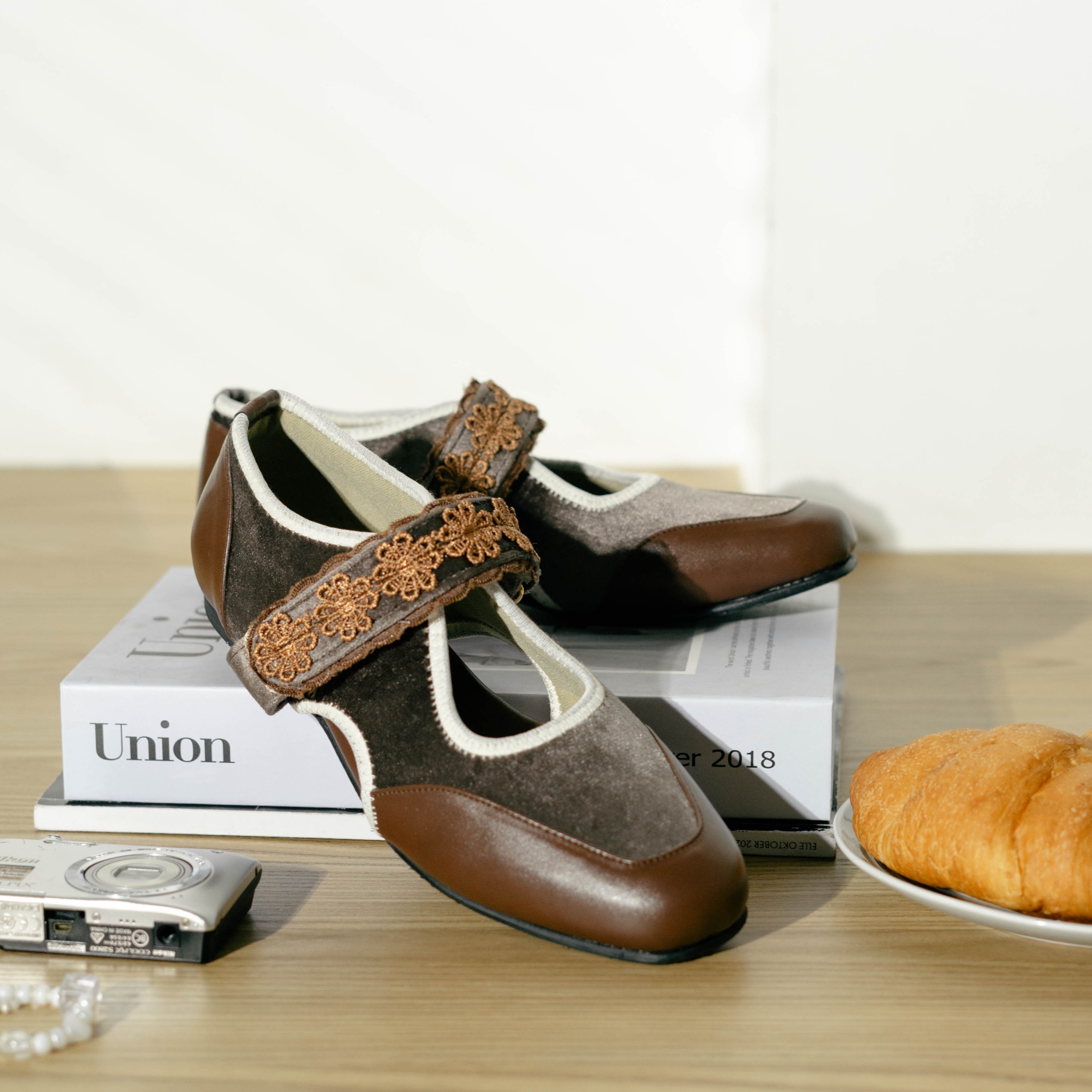 Dianable - Ilona Brown Flatshoes Sepatu Wanita