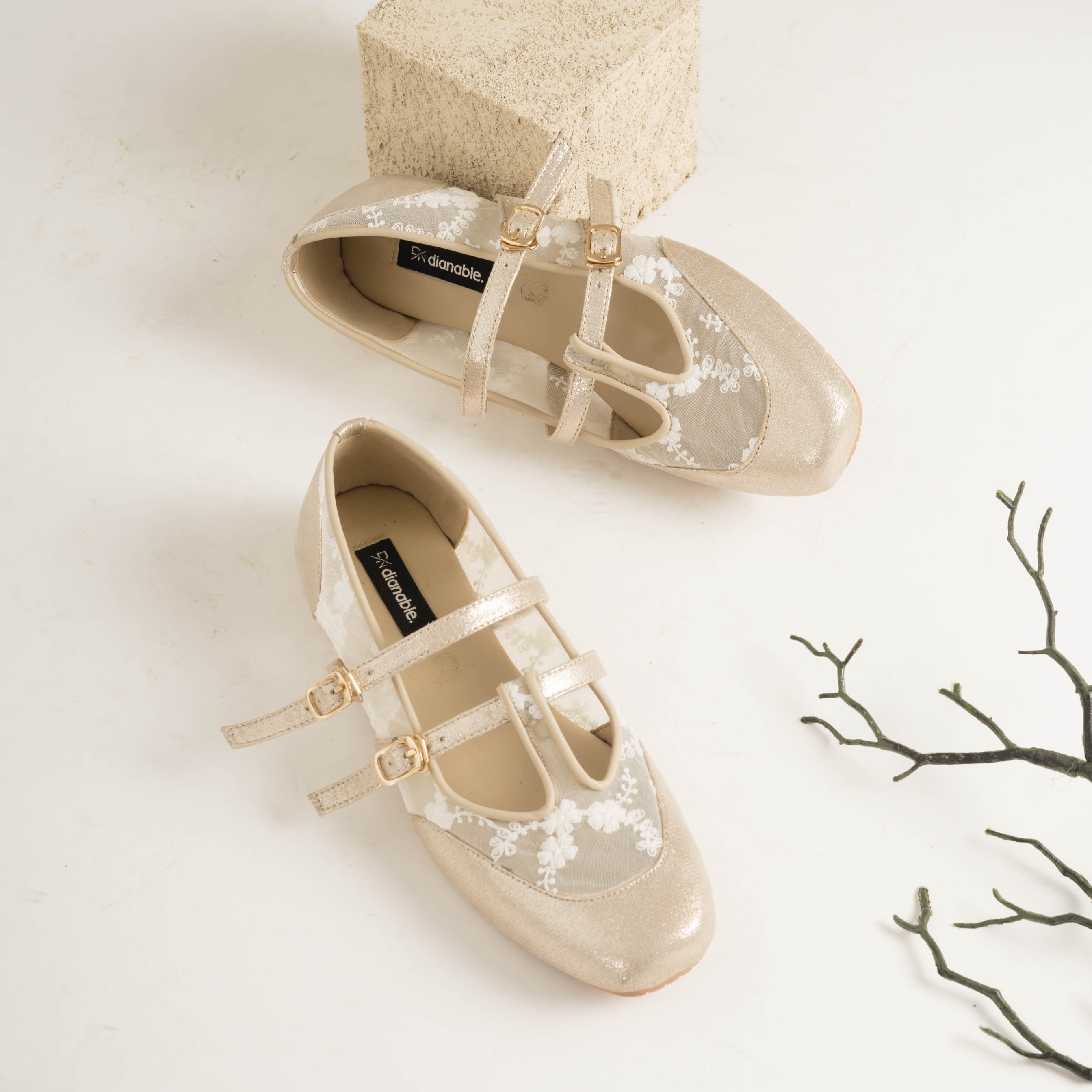 Faye Flat Shoes - Dianable