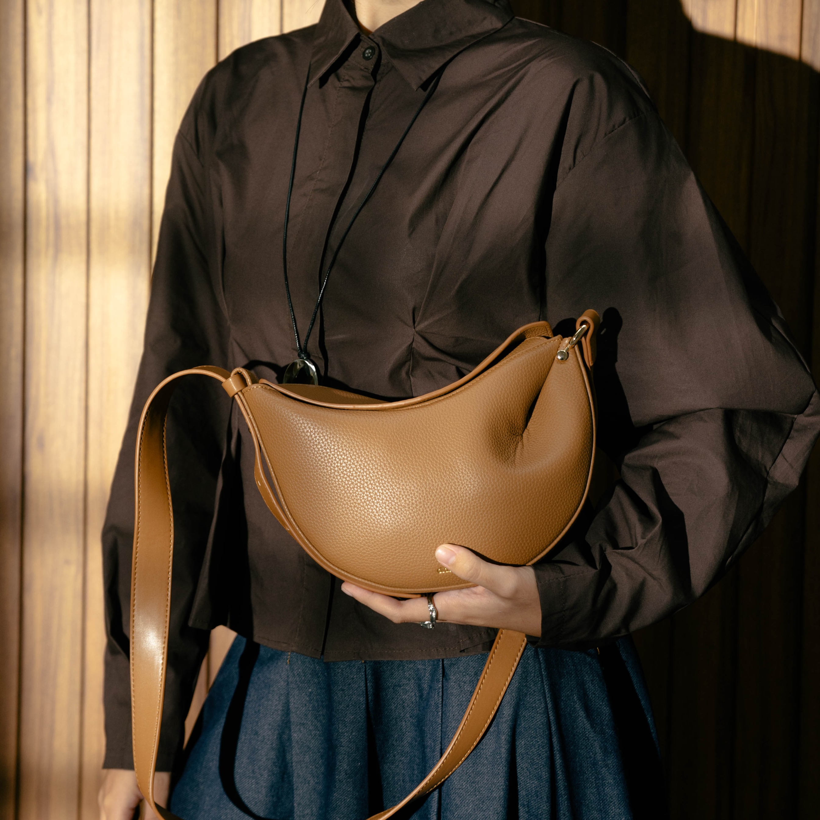 Selene Series Sling Bag Wanita - Dianable