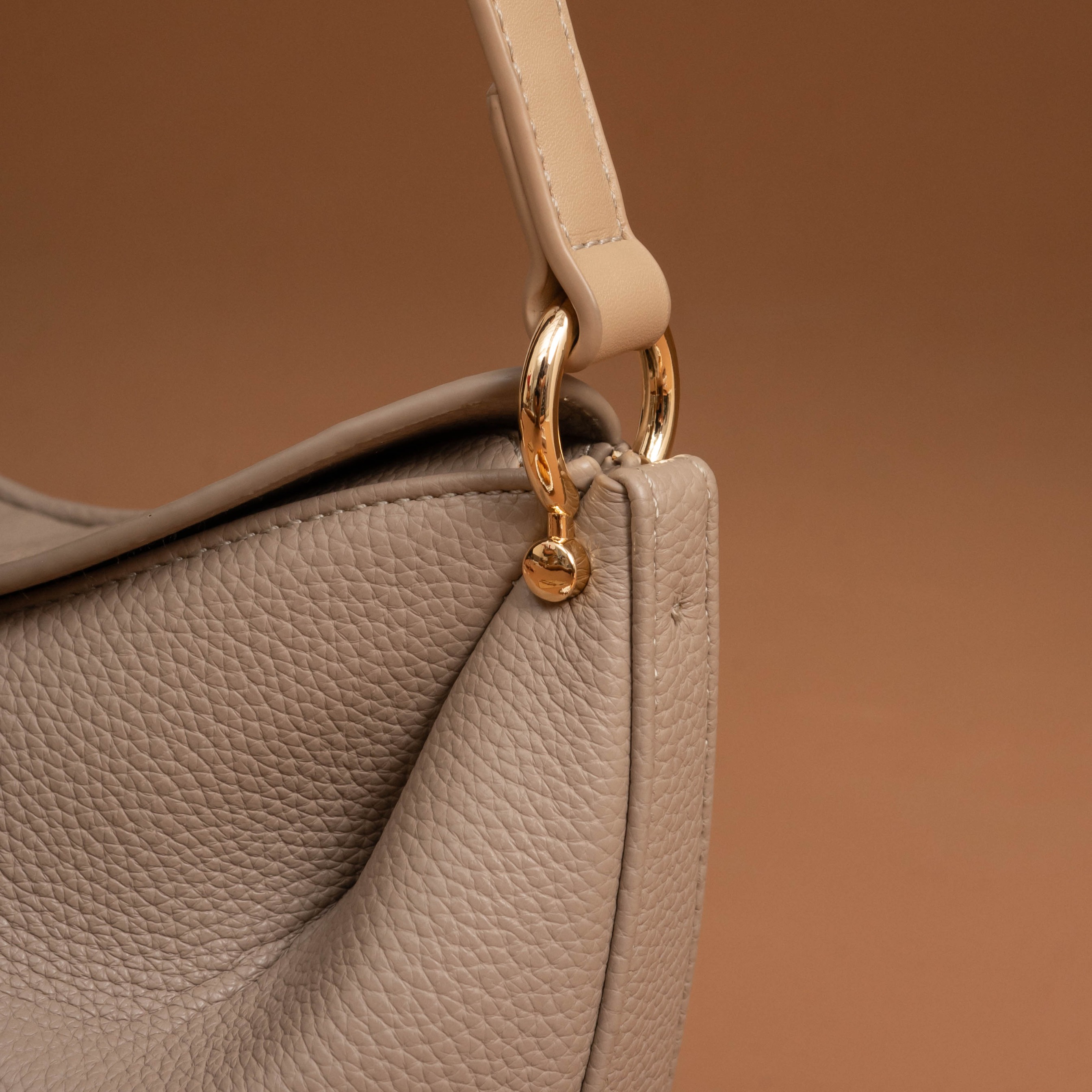 Selene Series Sling Bag Wanita - Dianable