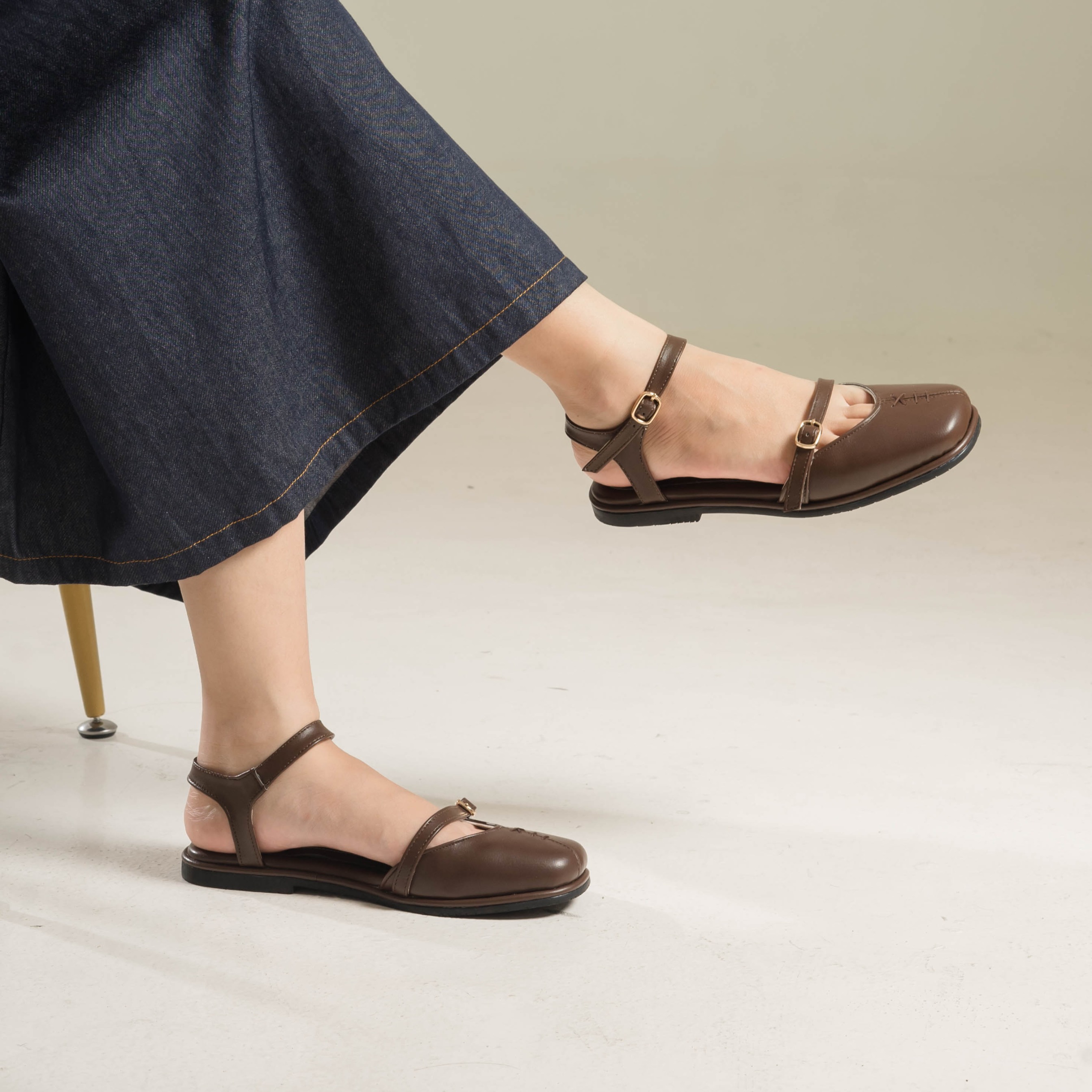 Lyora Ankle Strap Sepatu Wanita Dianable