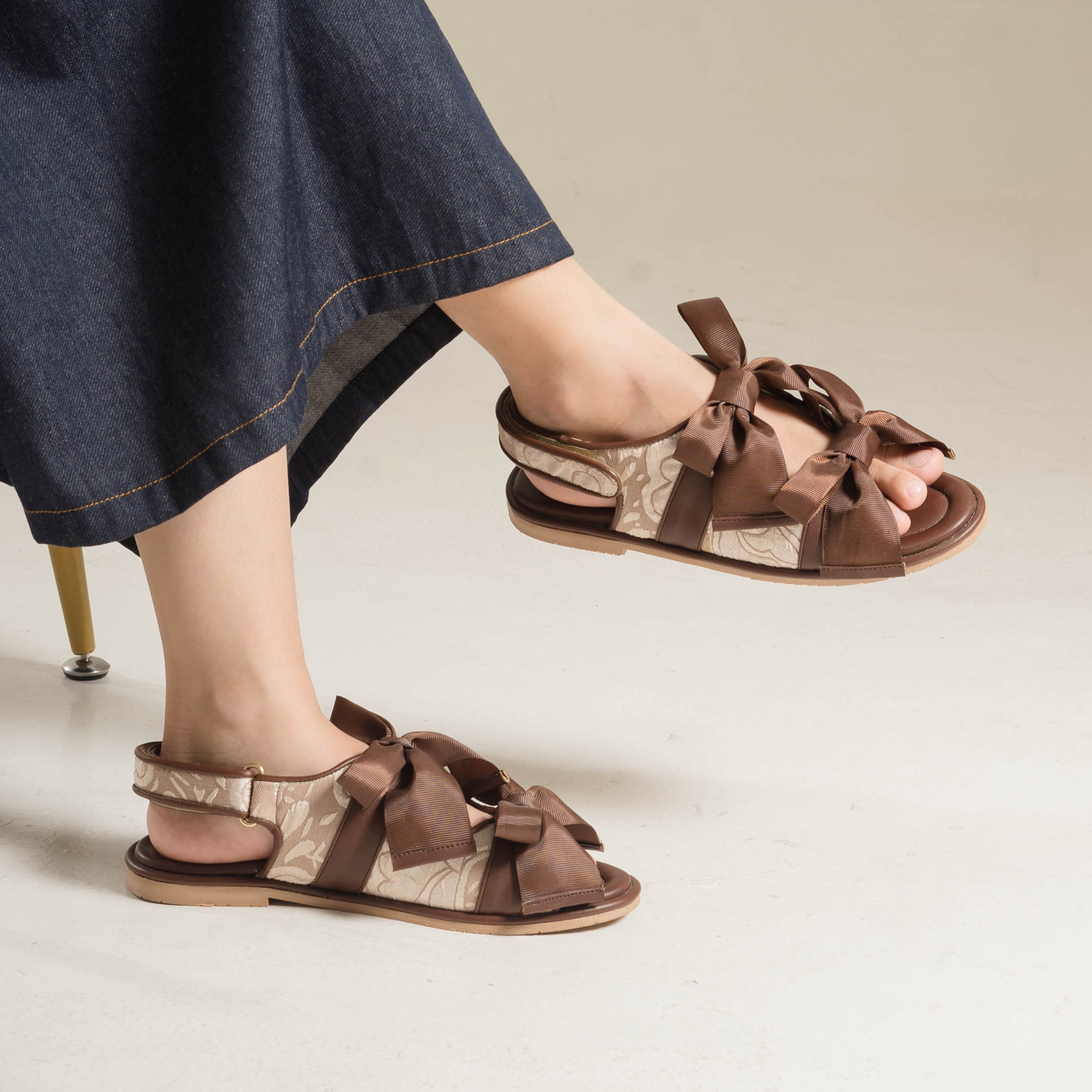 Hanna Flat Sandal Wanita - Dianable