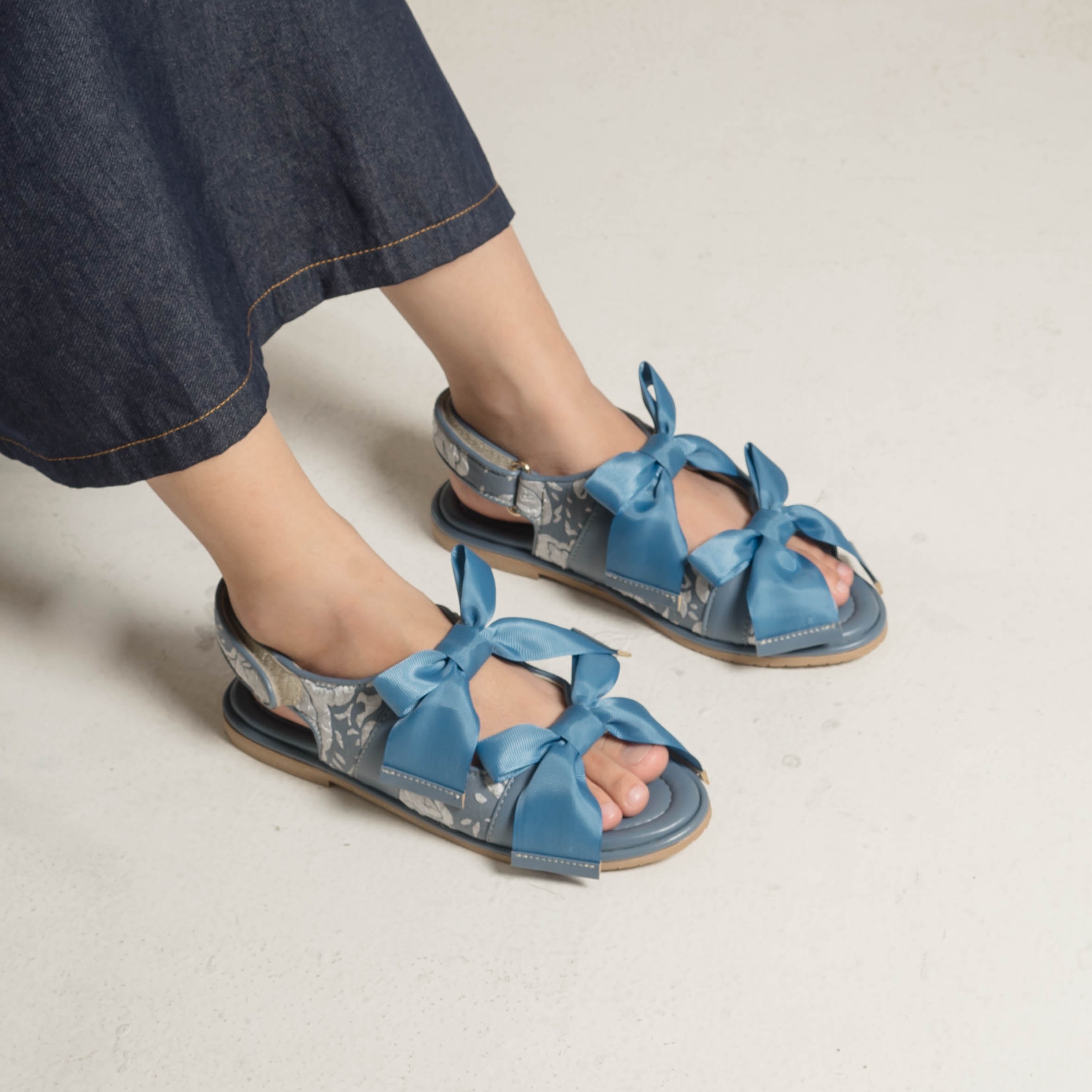 Hanna Flat Sandal Wanita - Dianable