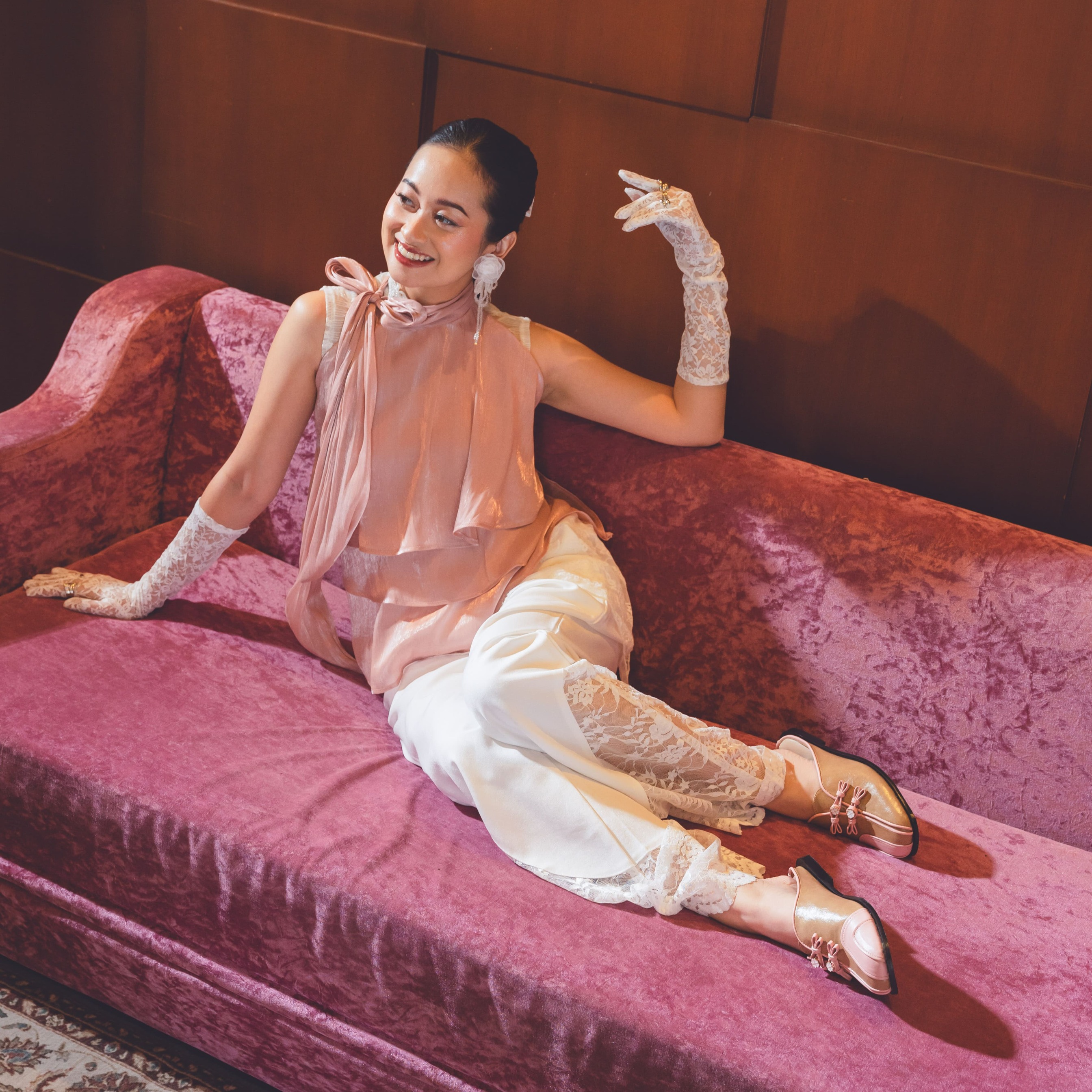 Dianable – Sachi Pink Latte Cheongsam Mules Wanita