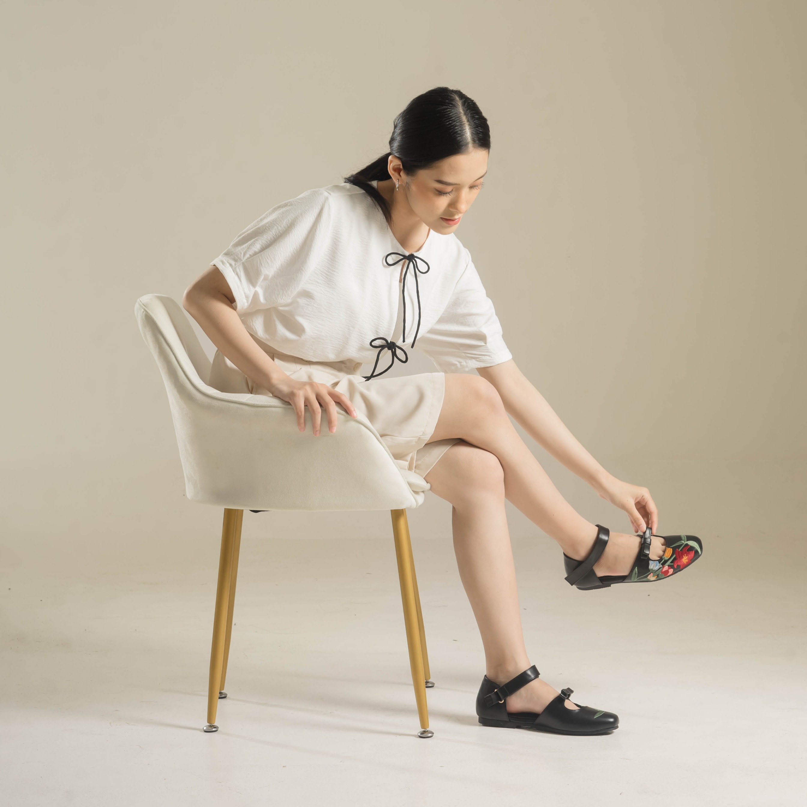 Rosie Black Flat Shoes - Dianable x Nabila Ishma