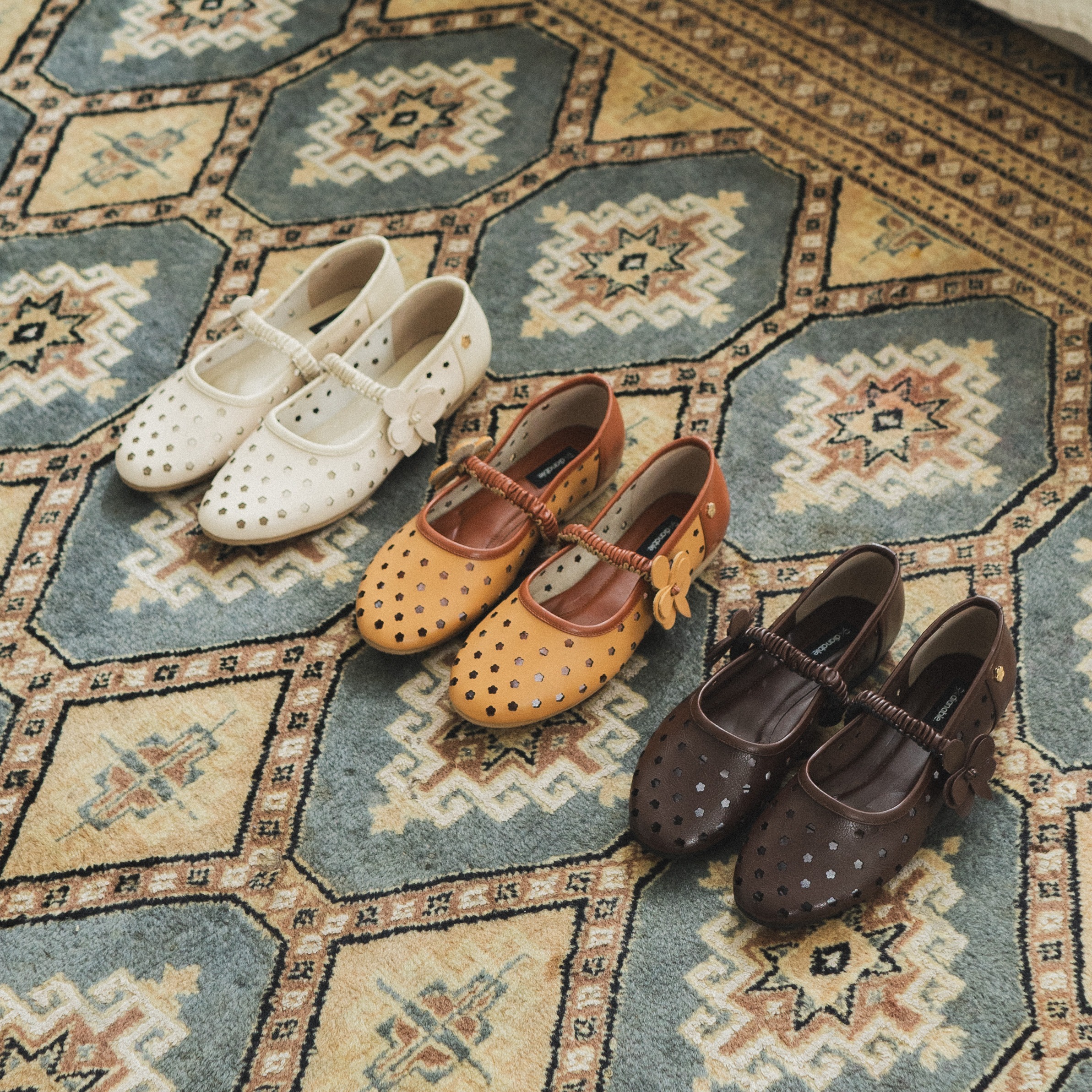 Aneth Flat Shoes Dianable