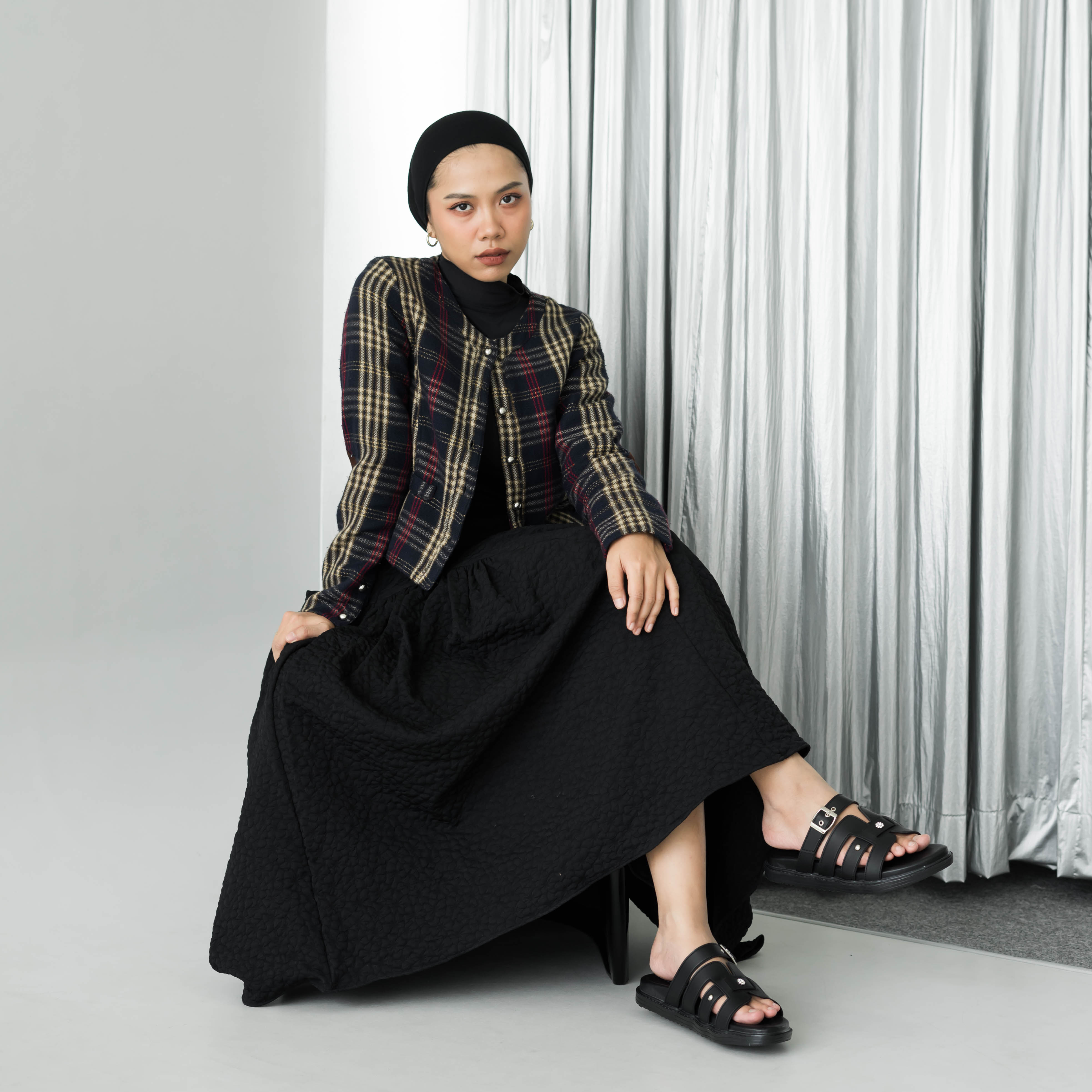 Daisy Black Platfrom Sandal Dianable