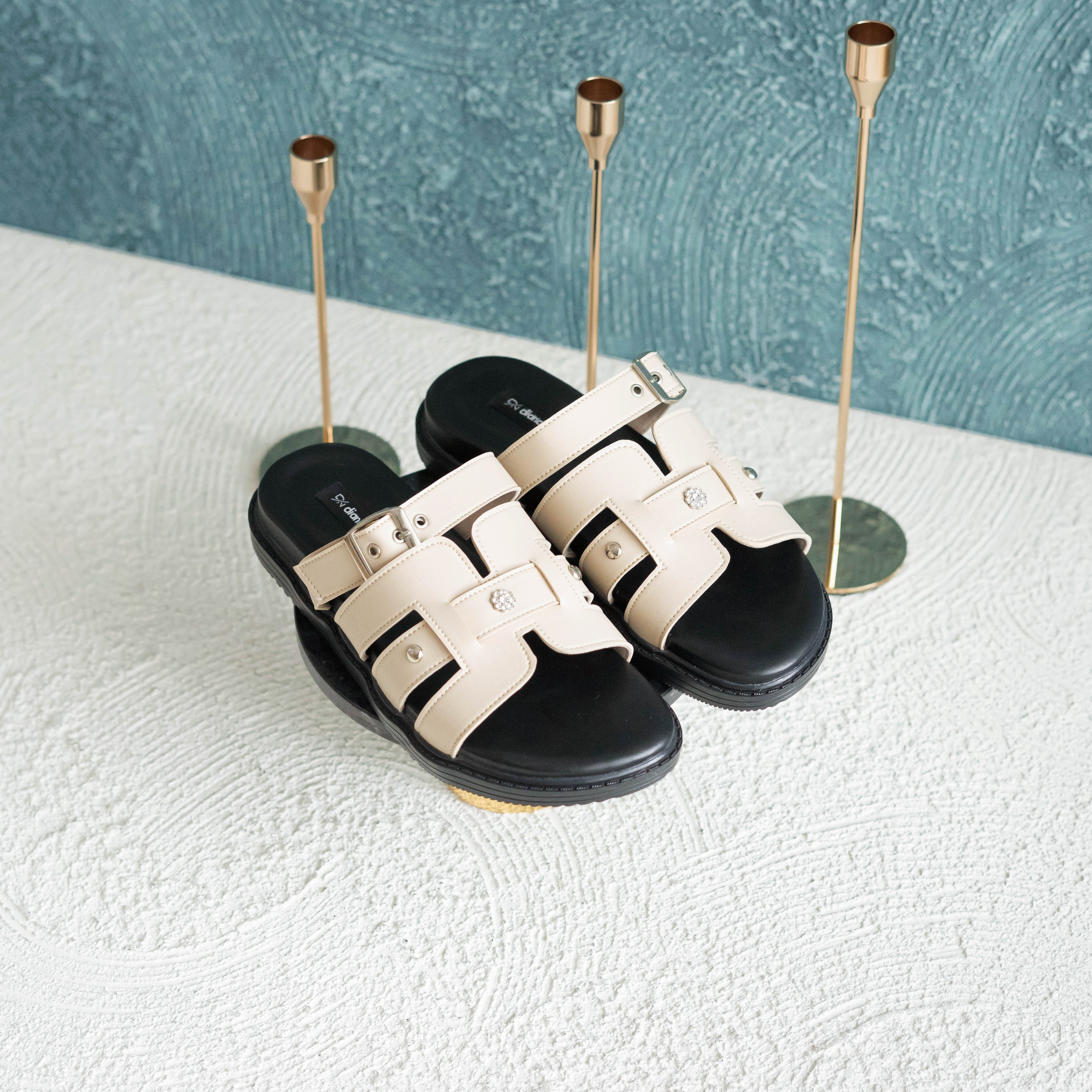 Daisy Beige Platfrom Sandal - Dianable