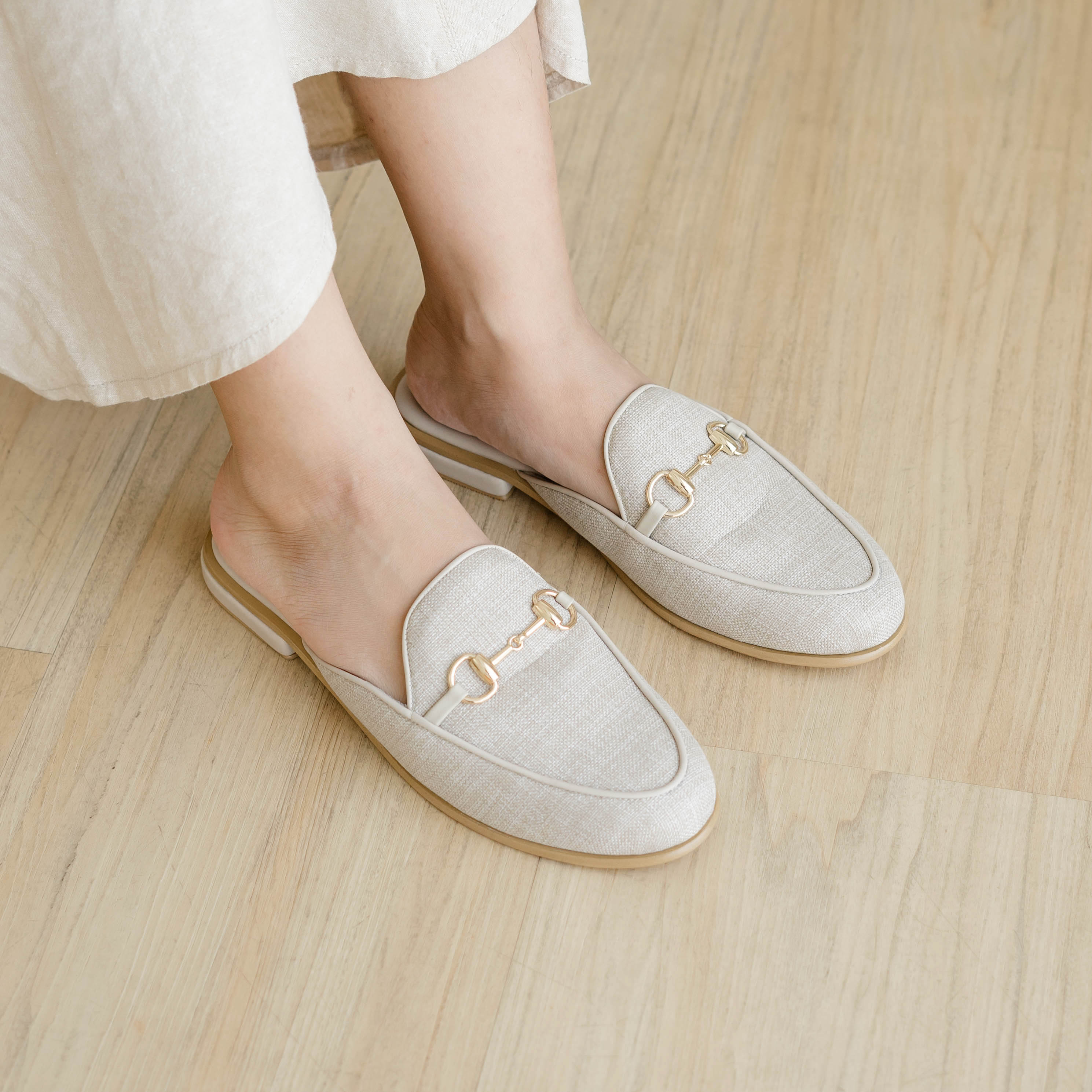 Daiva Rustic Mules Shoes - Dianable
