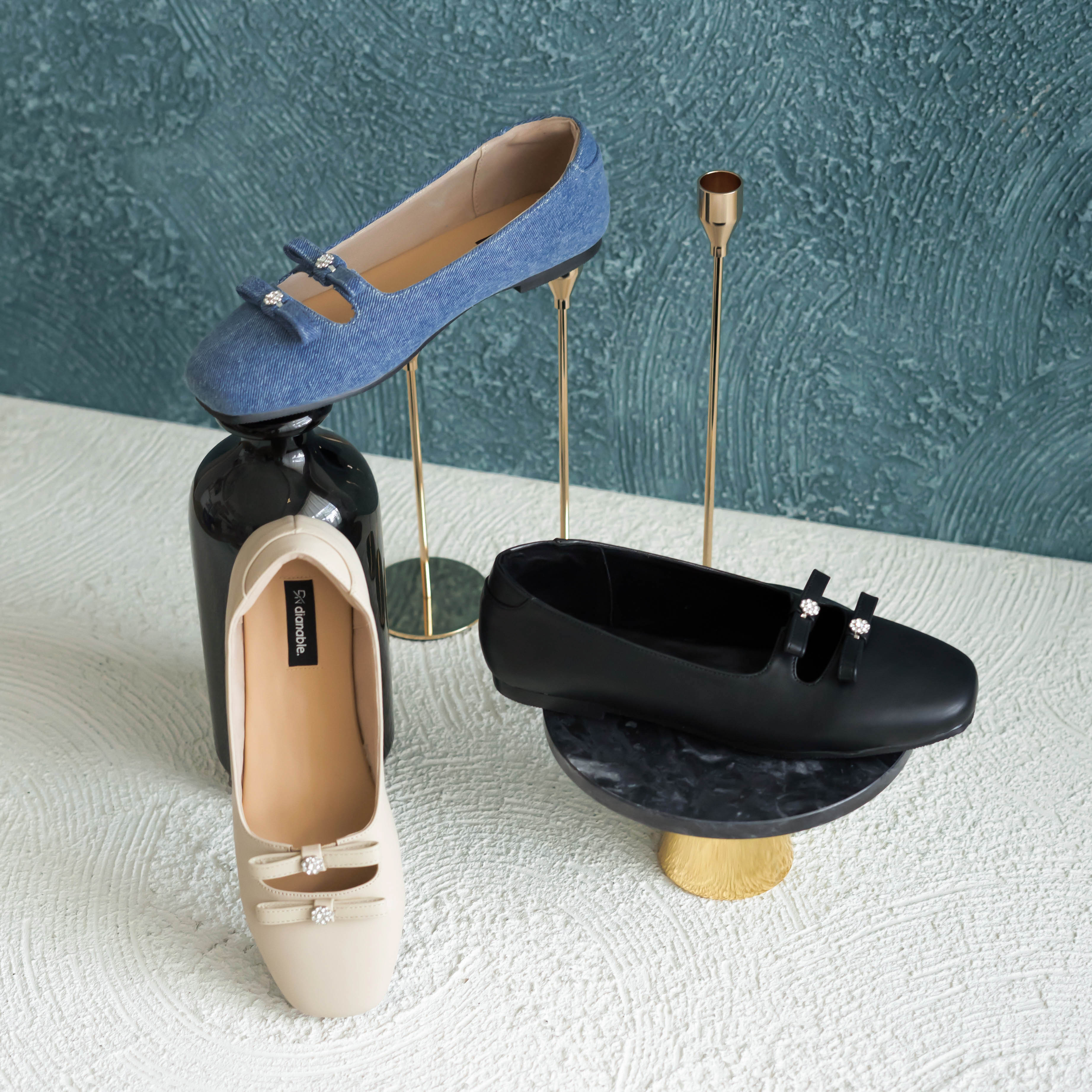 Lily Beige Flat Shoes - Dianable
