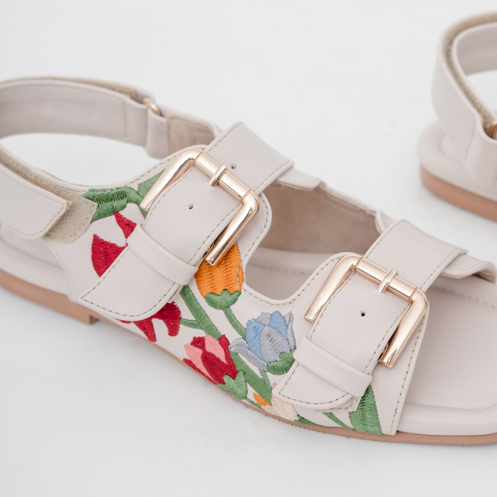 Flea Cream Flat Sandals Dianable x Nabila Ishma