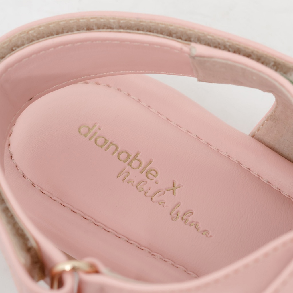 Flea Pink Flat Sandals Dianable x Nabila Ishma