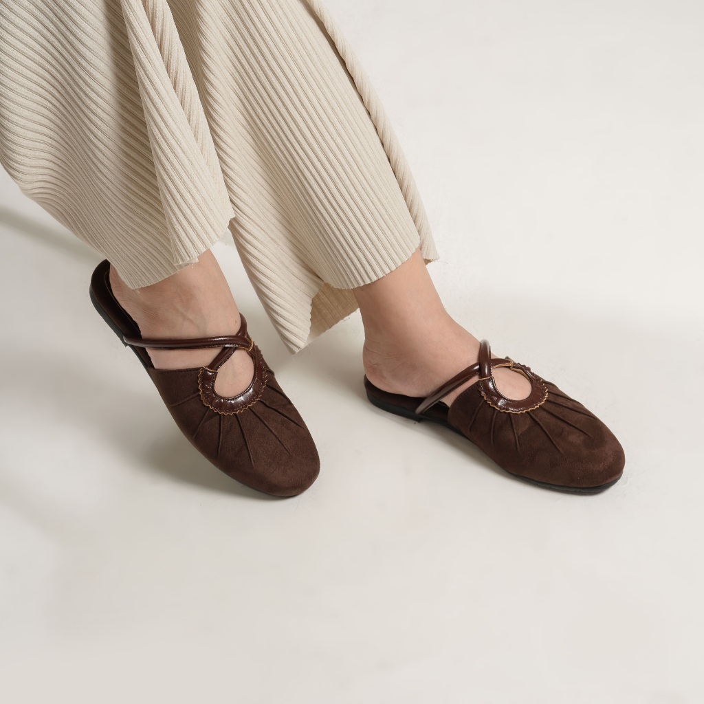 Lula Brown Mules Shoes Wanita - Dianable