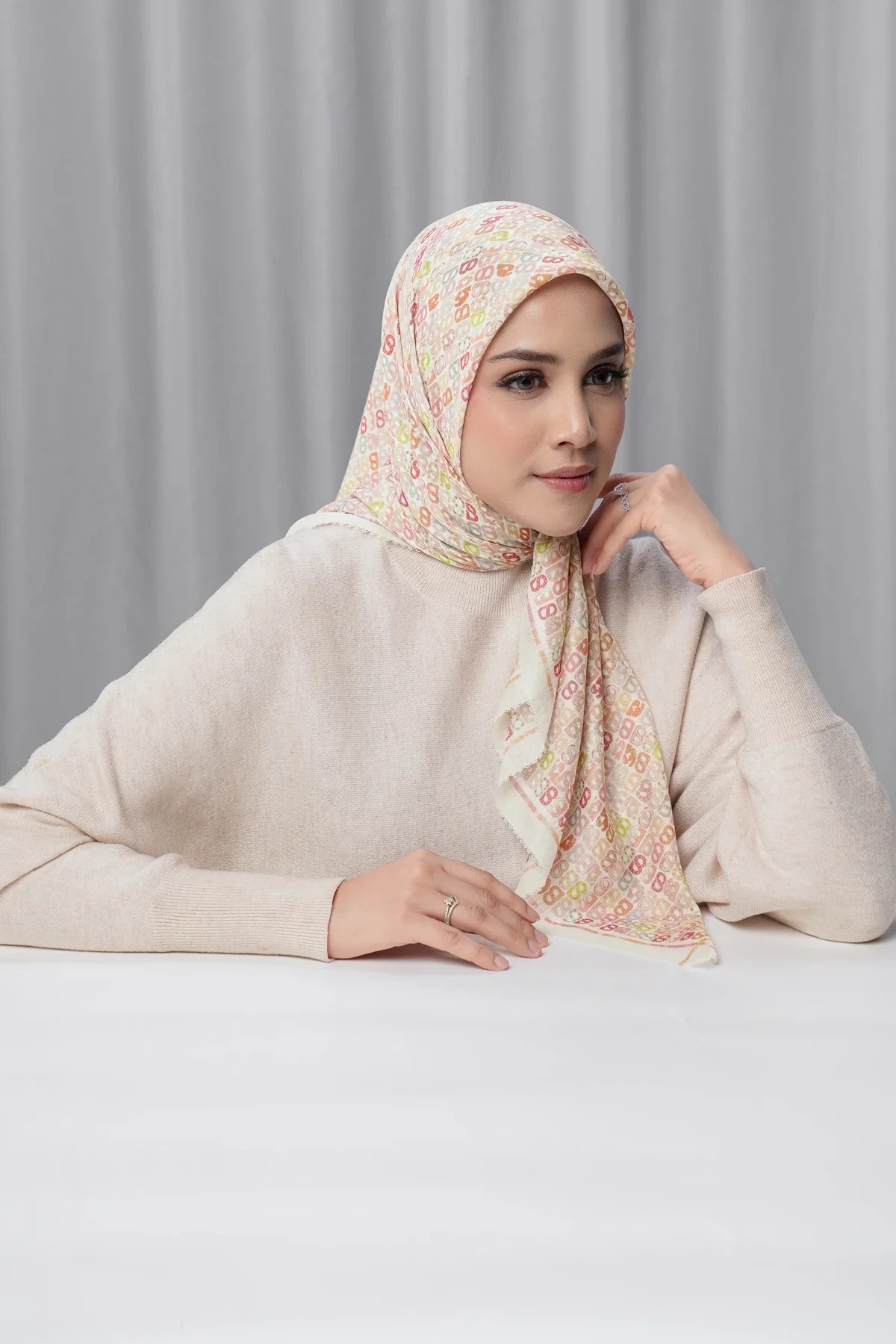 NAGITA SQUARE - BUTTONSCARVES