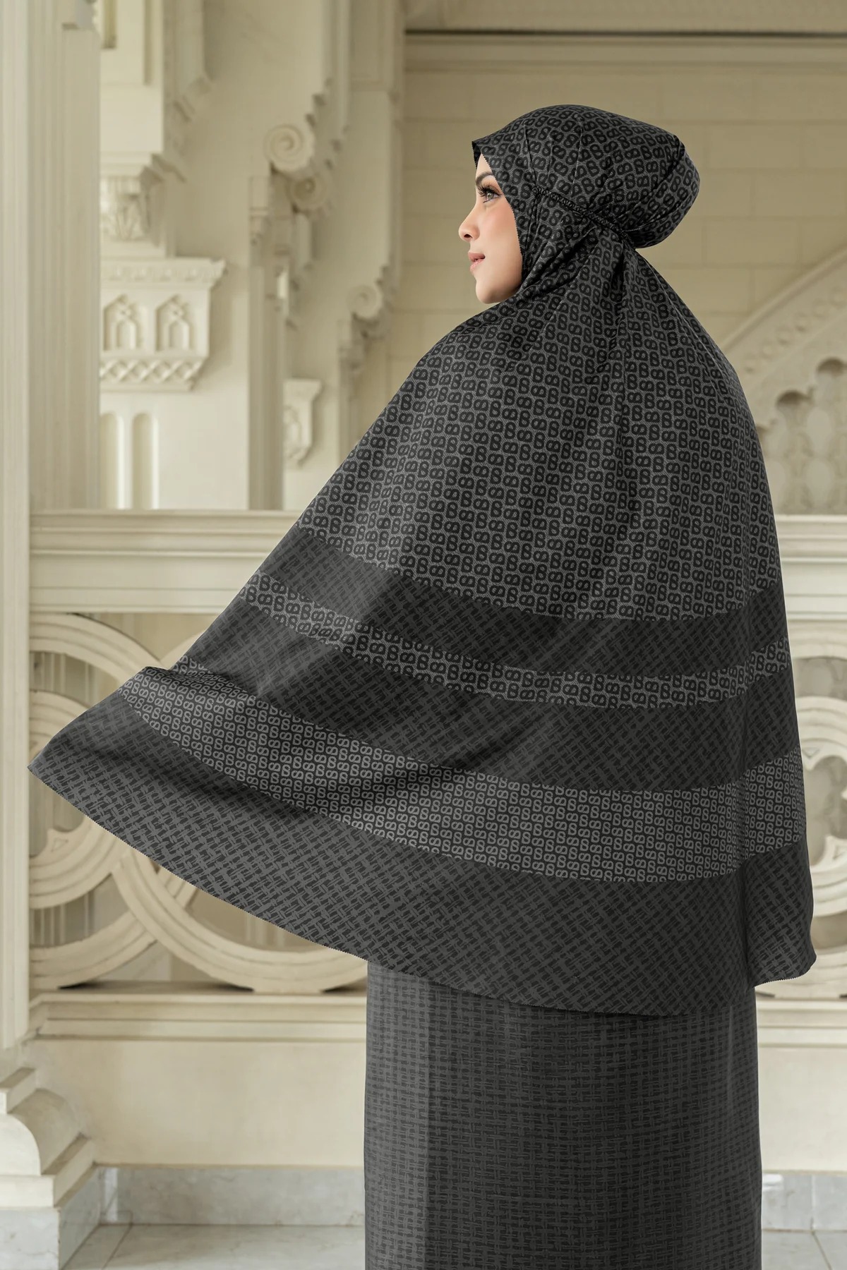 TAPIS ABSTRE CAPSULE PRAYER ROBE - BUTTONSCARVES