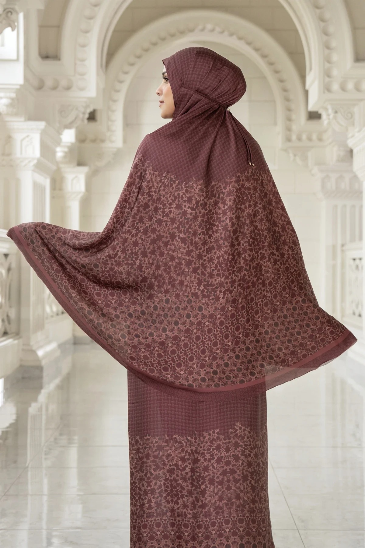 HARAMAIN PRAYER ROBE - BUTTONSCARVES