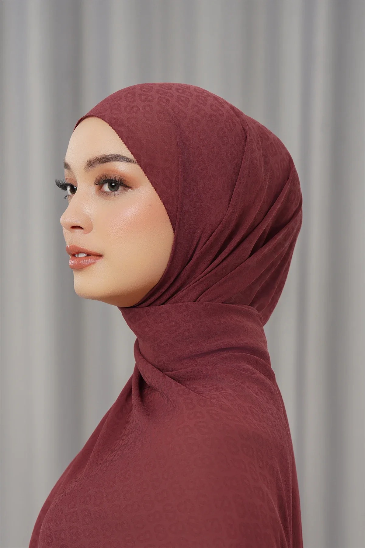 GEORGETTE TAPIS SHAWL - BUTTONSCARVES