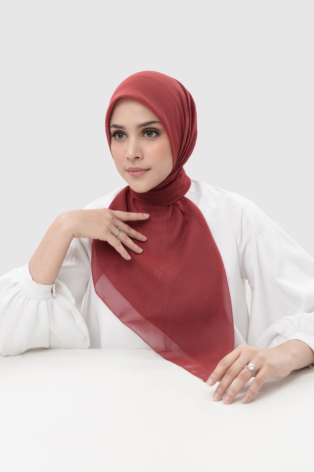 SUNDAY SQUARE - BUTTONSCARVES