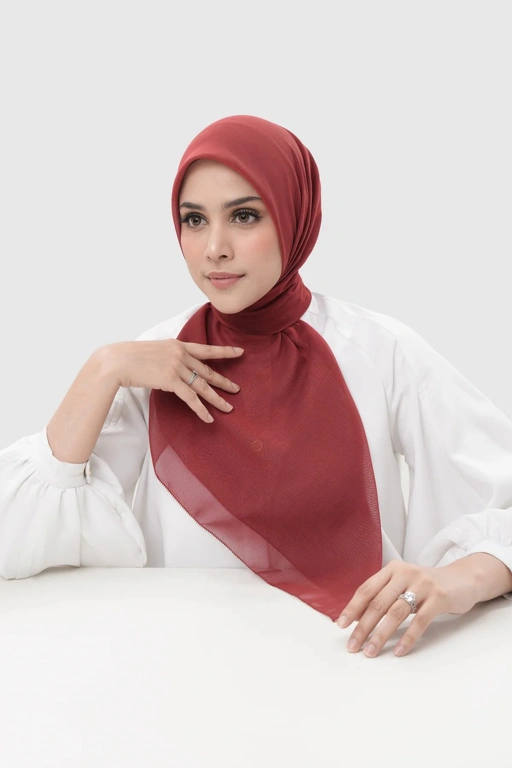 Image of SUNDAY SQUARE - BUTTONSCARVES