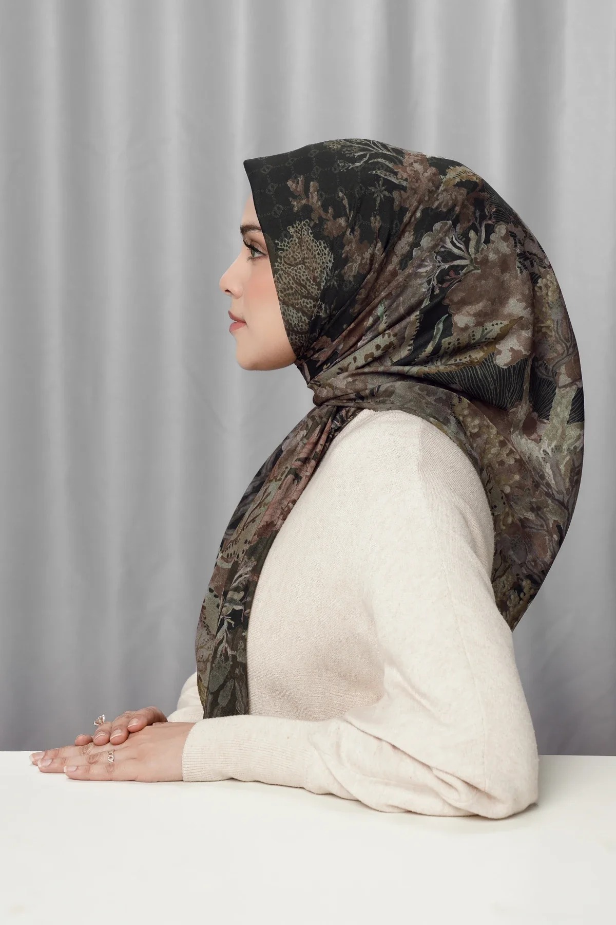 UNDER THE SEA VOILE SQUARE - BUTTONSCARVES