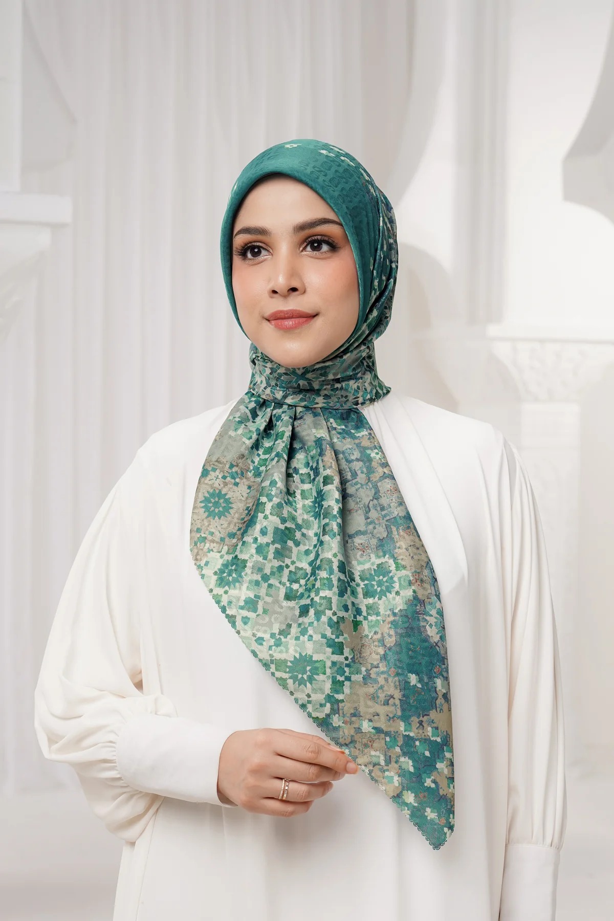 MOROCCAN VOILE SQUARE - BUTTONSCARVES