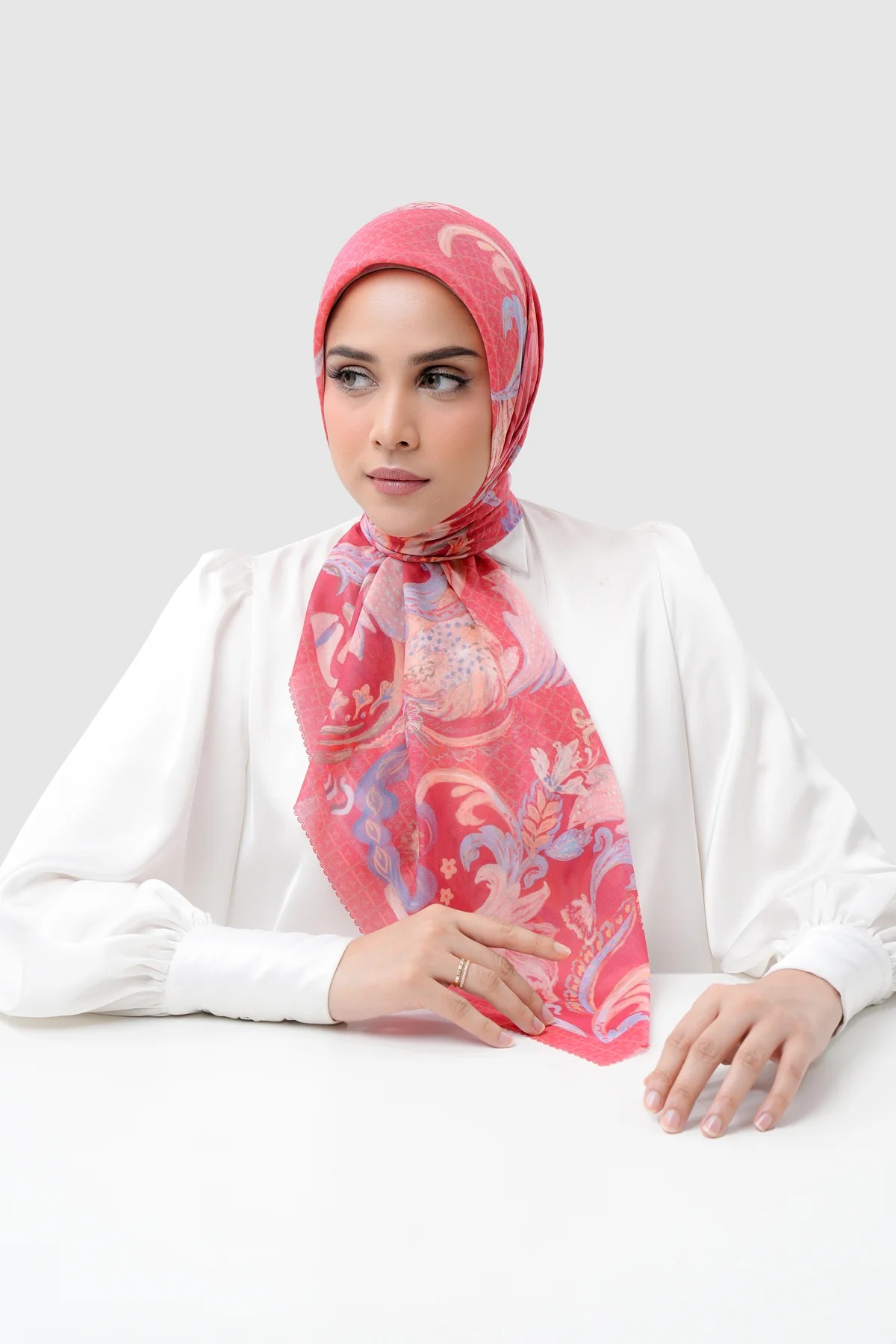 AUTOGRAPH 3.0 VOILE SQUARE - BUTTONSCARVES