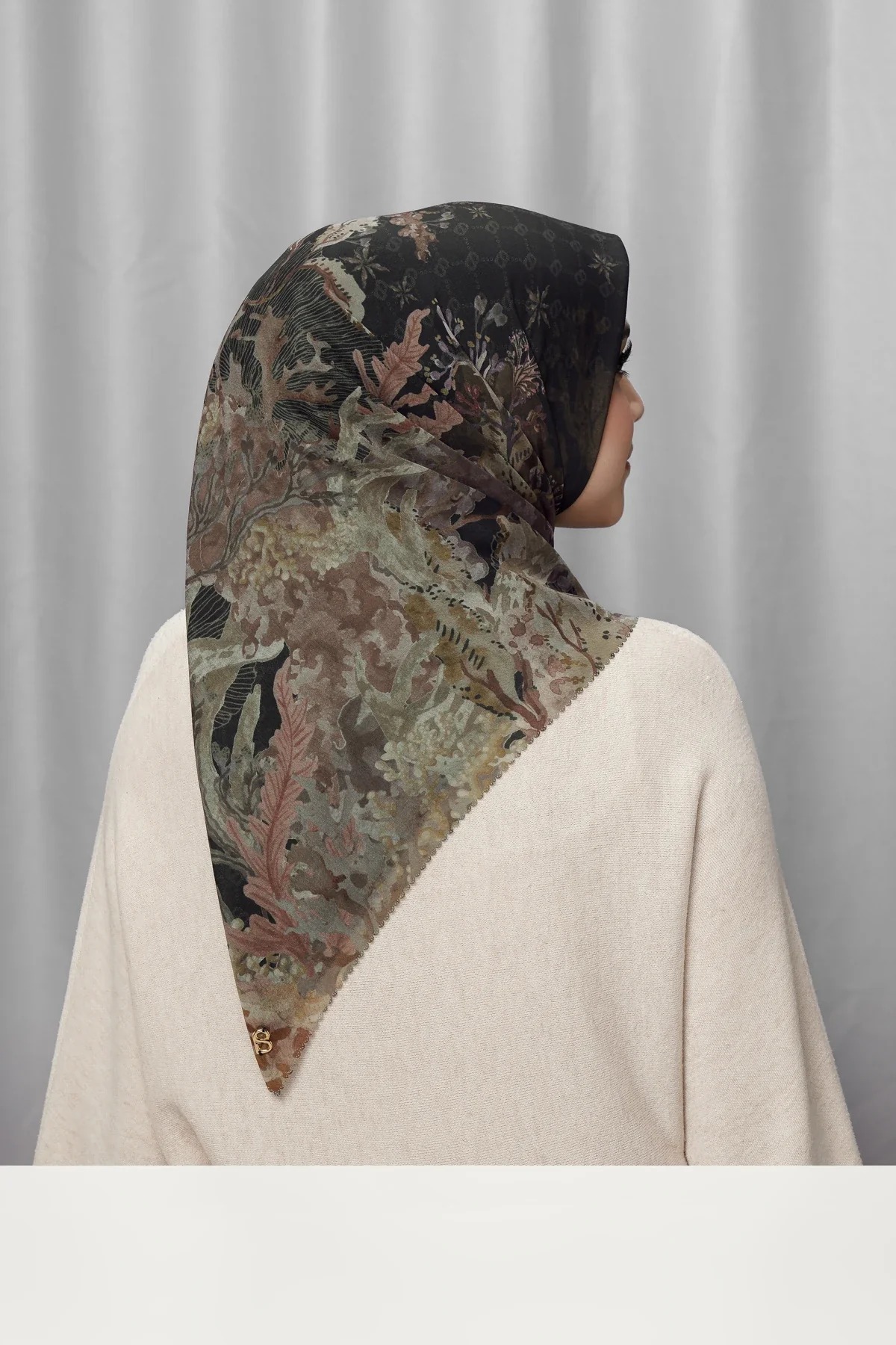 UNDER THE SEA VOILE SQUARE - BUTTONSCARVES