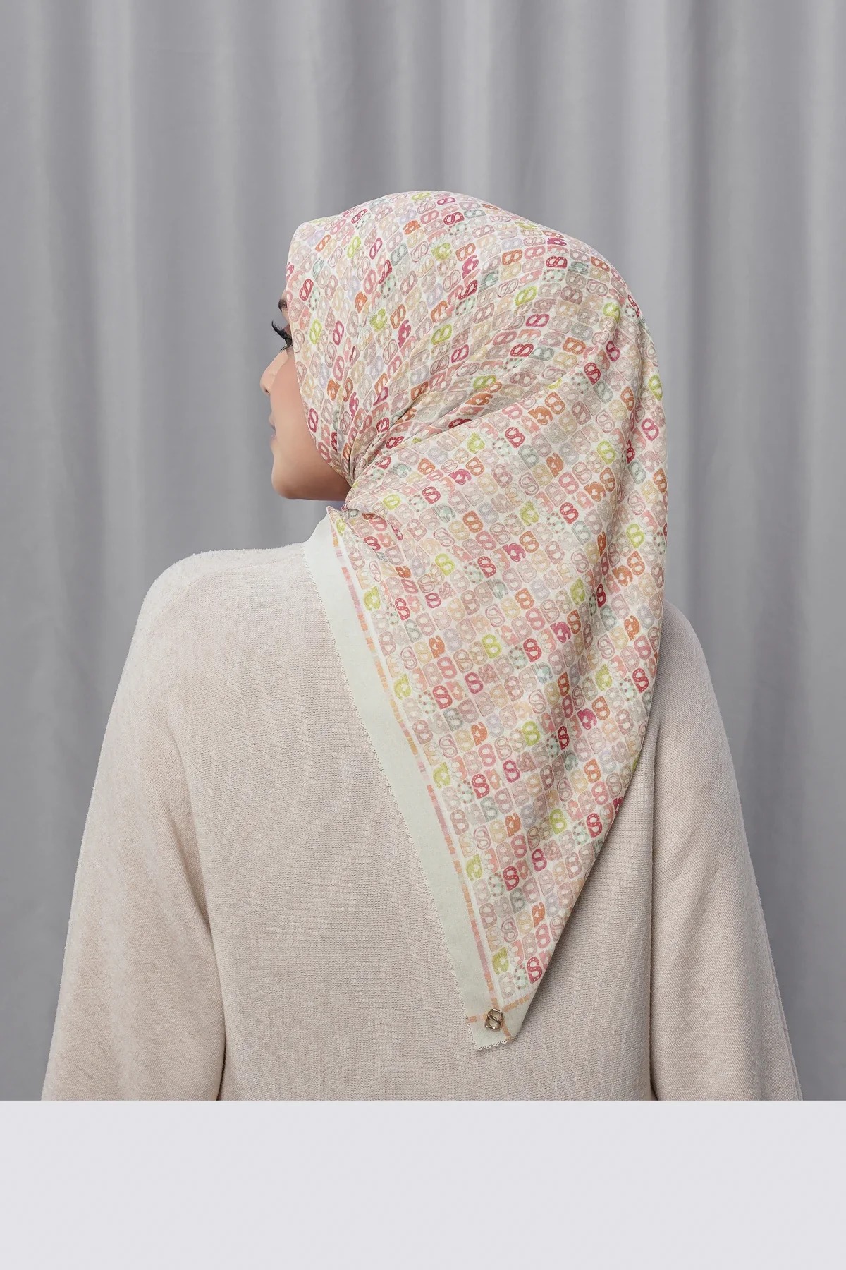 NAGITA SQUARE - BUTTONSCARVES
