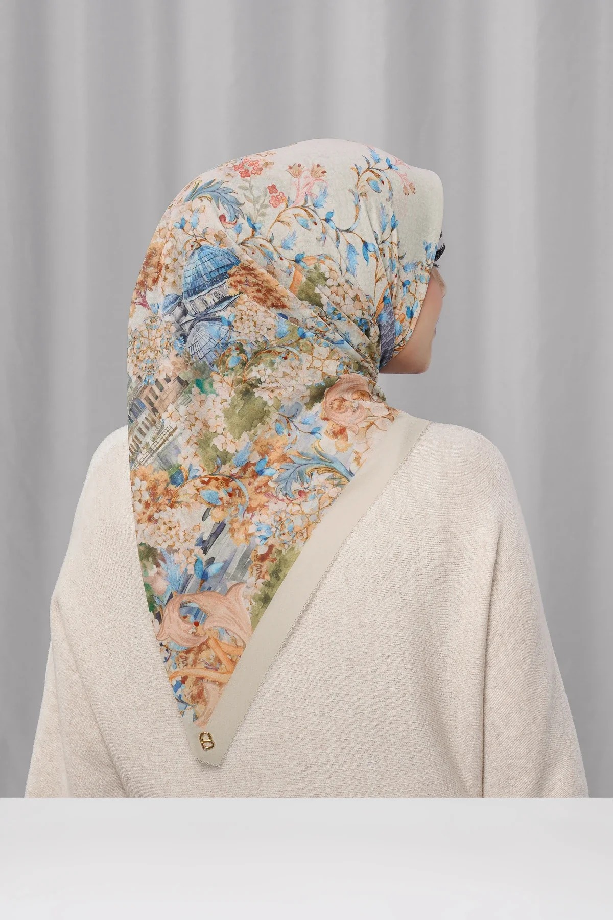 ISTANBUL VOILE SQUARE - BUTTONSCARVES