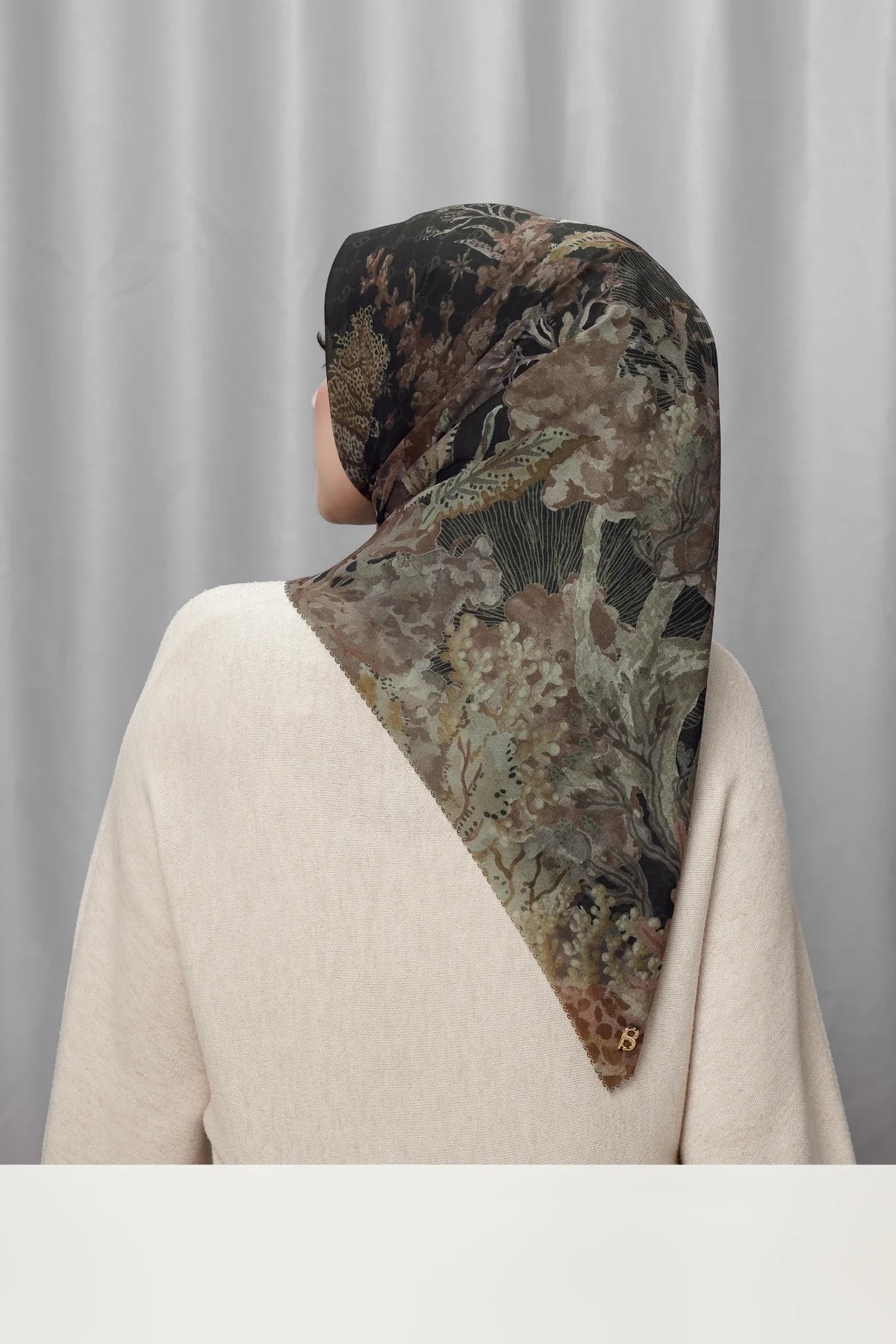 UNDER THE SEA VOILE SQUARE - BUTTONSCARVES