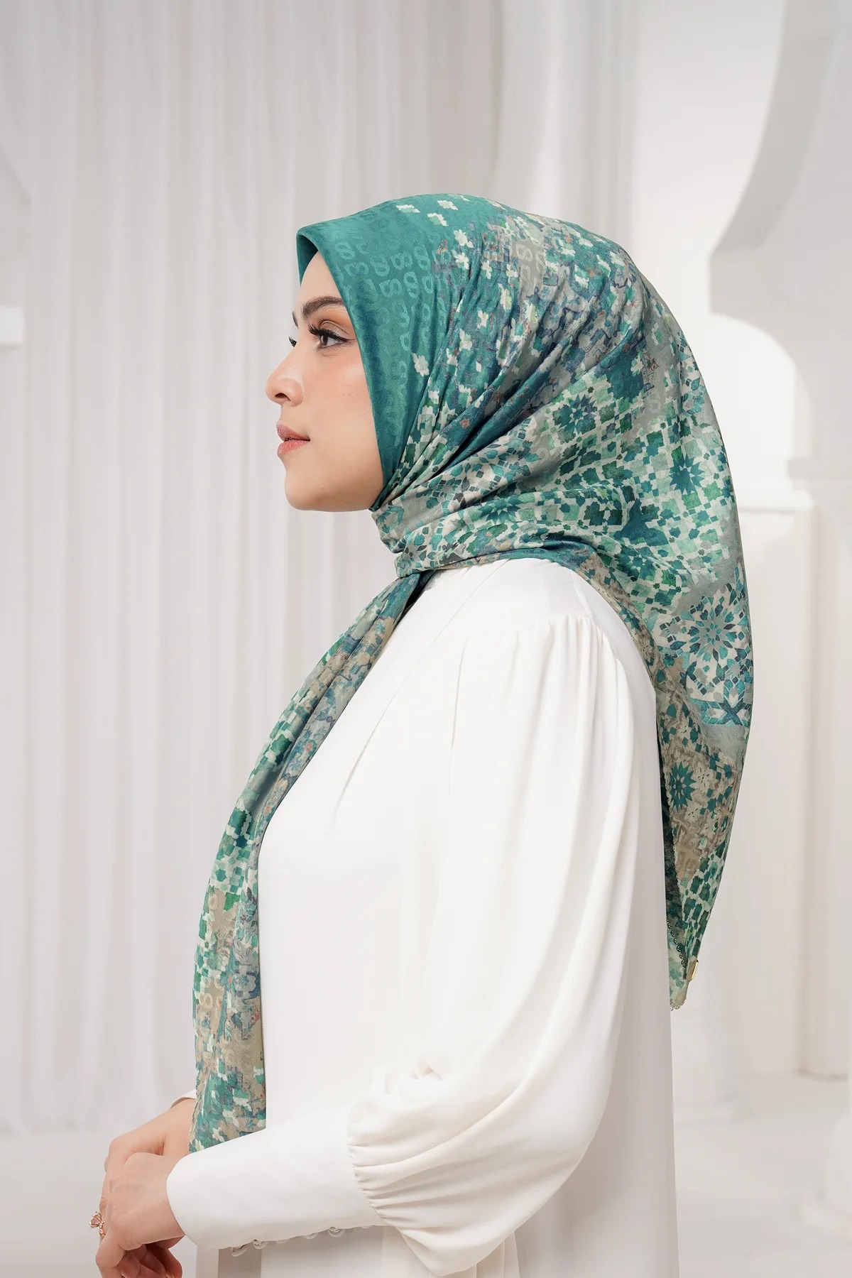 MOROCCAN VOILE SQUARE - BUTTONSCARVES