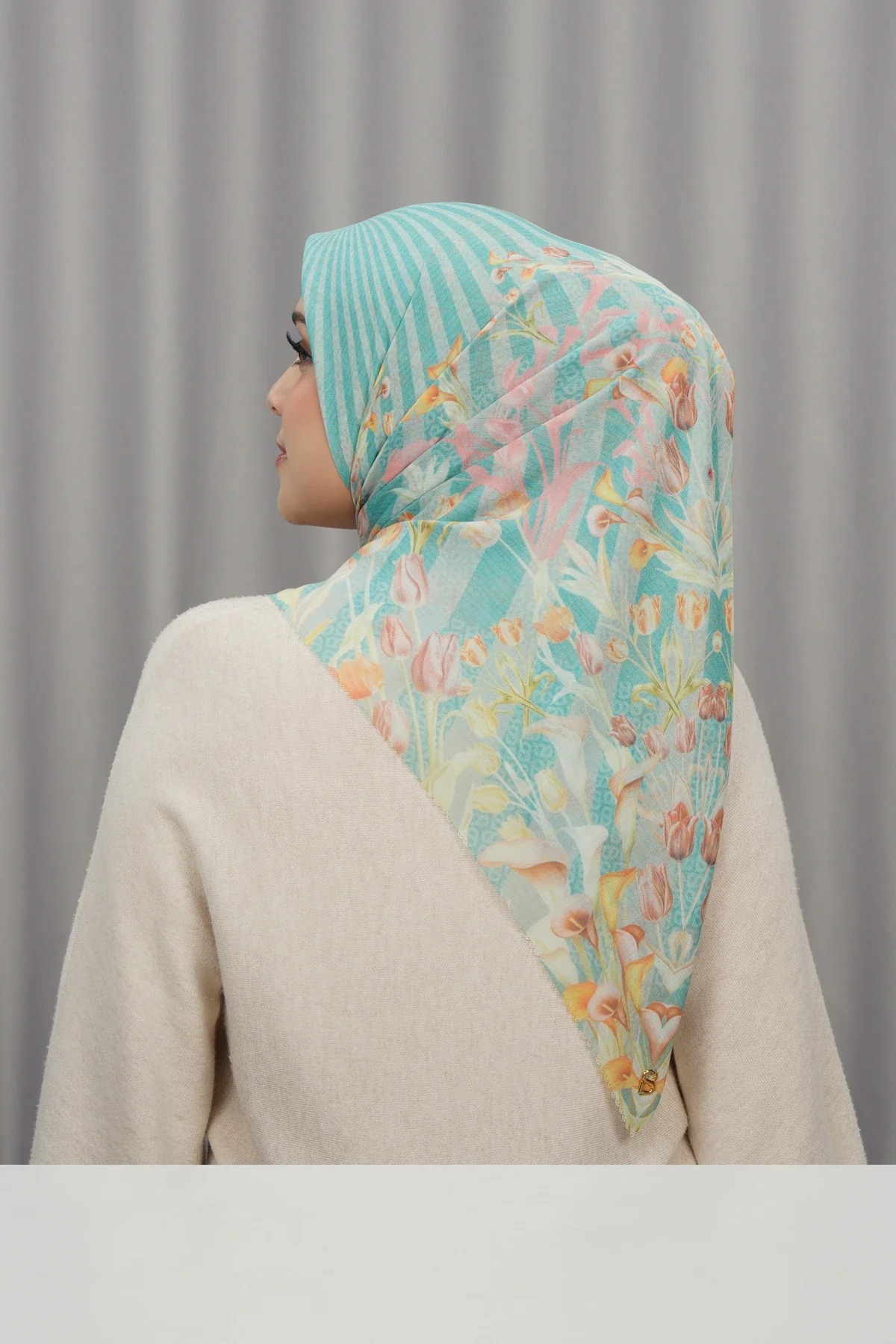 TULIP VOILE SQUARE - BUTTONSCARVES
