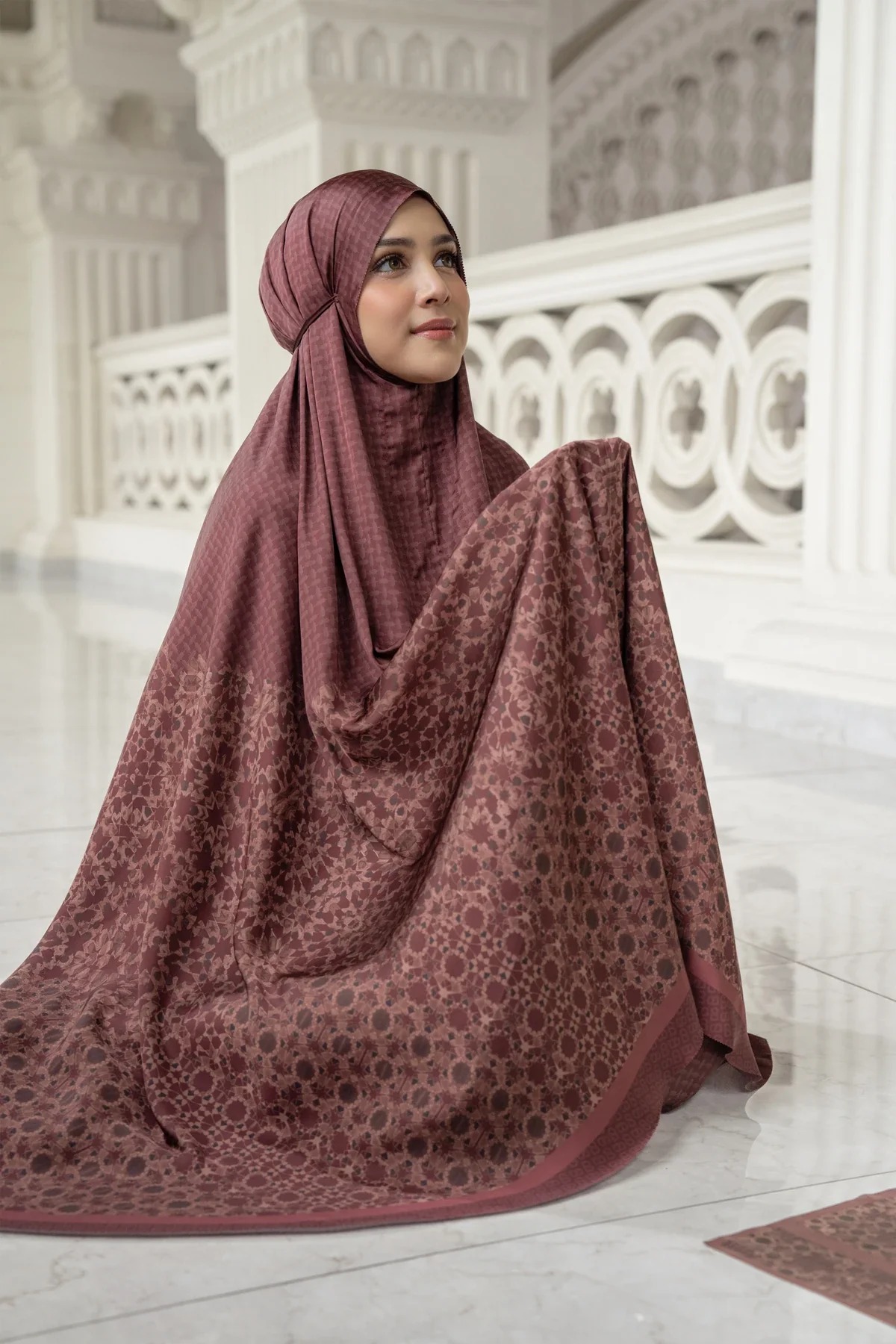 HARAMAIN PRAYER ROBE - BUTTONSCARVES
