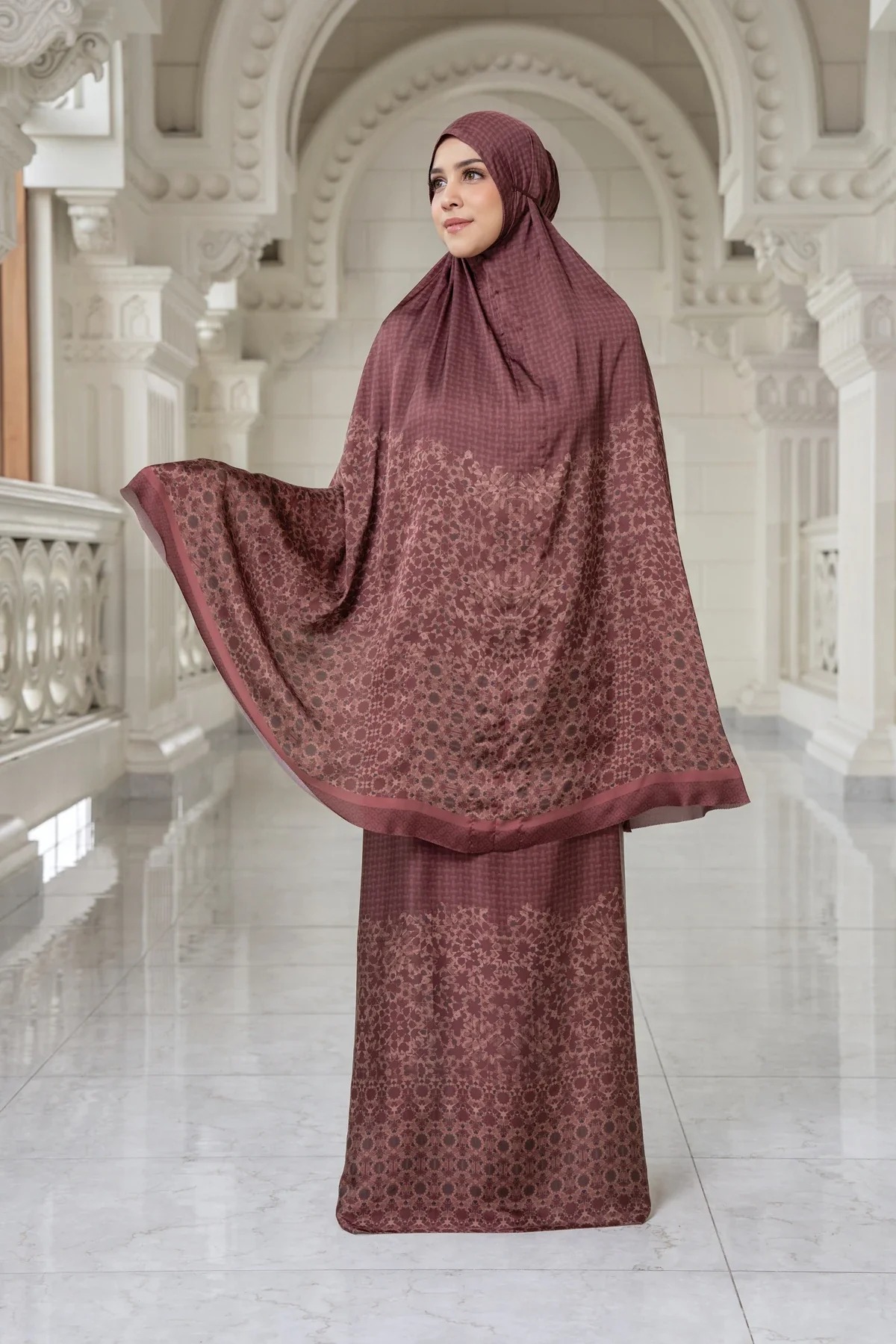 HARAMAIN PRAYER ROBE - BUTTONSCARVES