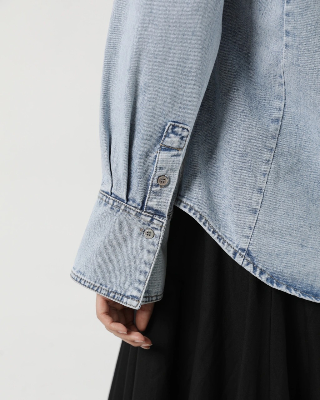 SLIM DENIM SHIRT - SABAMODEST