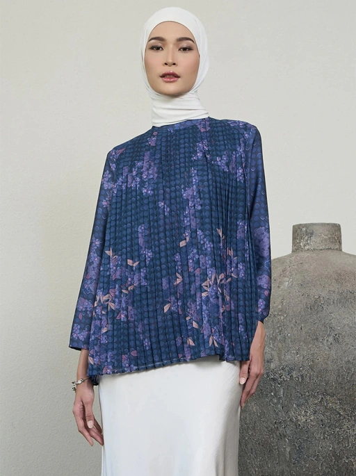 Image of TISHA PLEATED TOP NAVY - KAMI