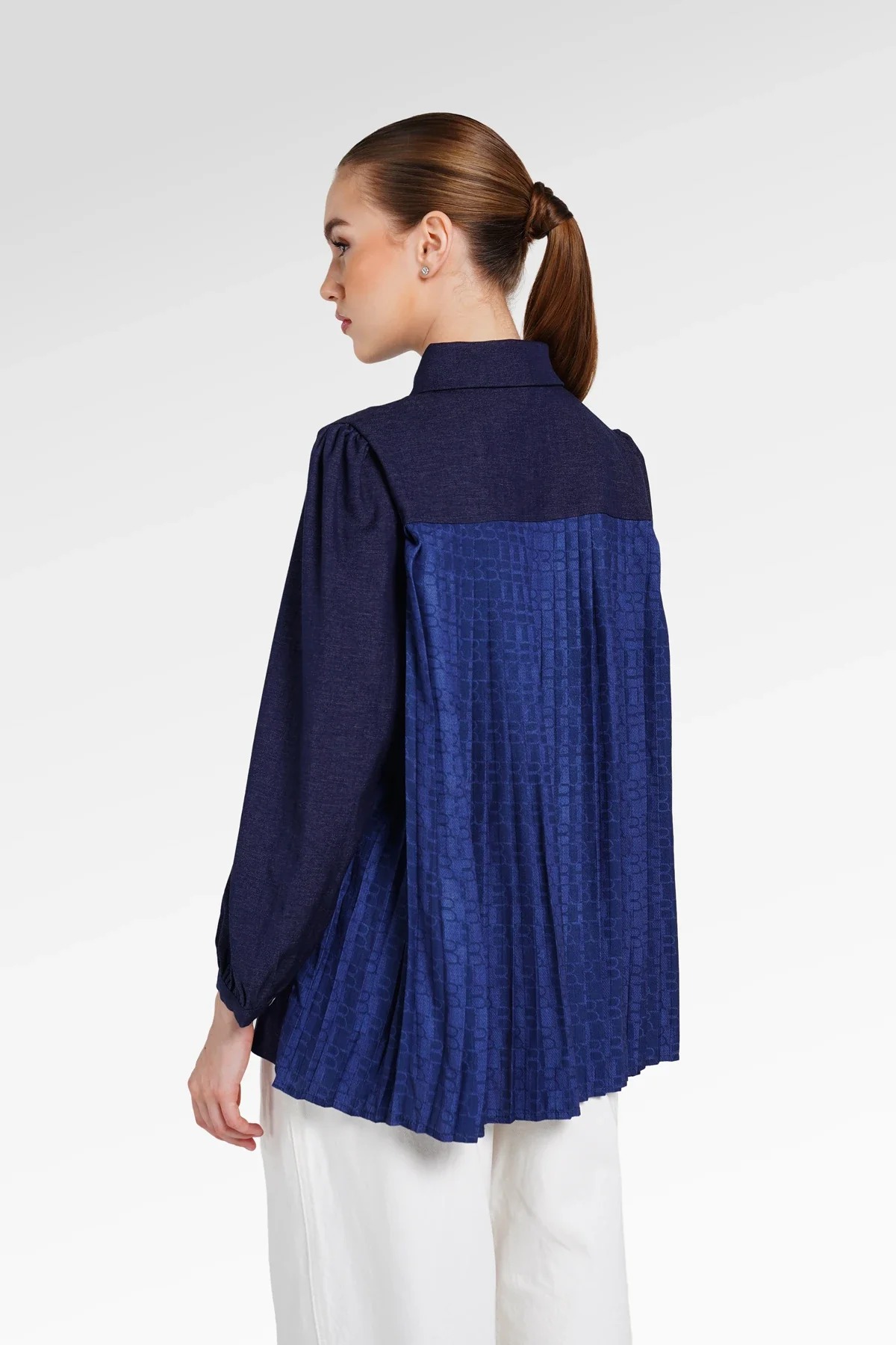 DENIM TALES BACK PLEATED SHIRT - BENANG JARUM